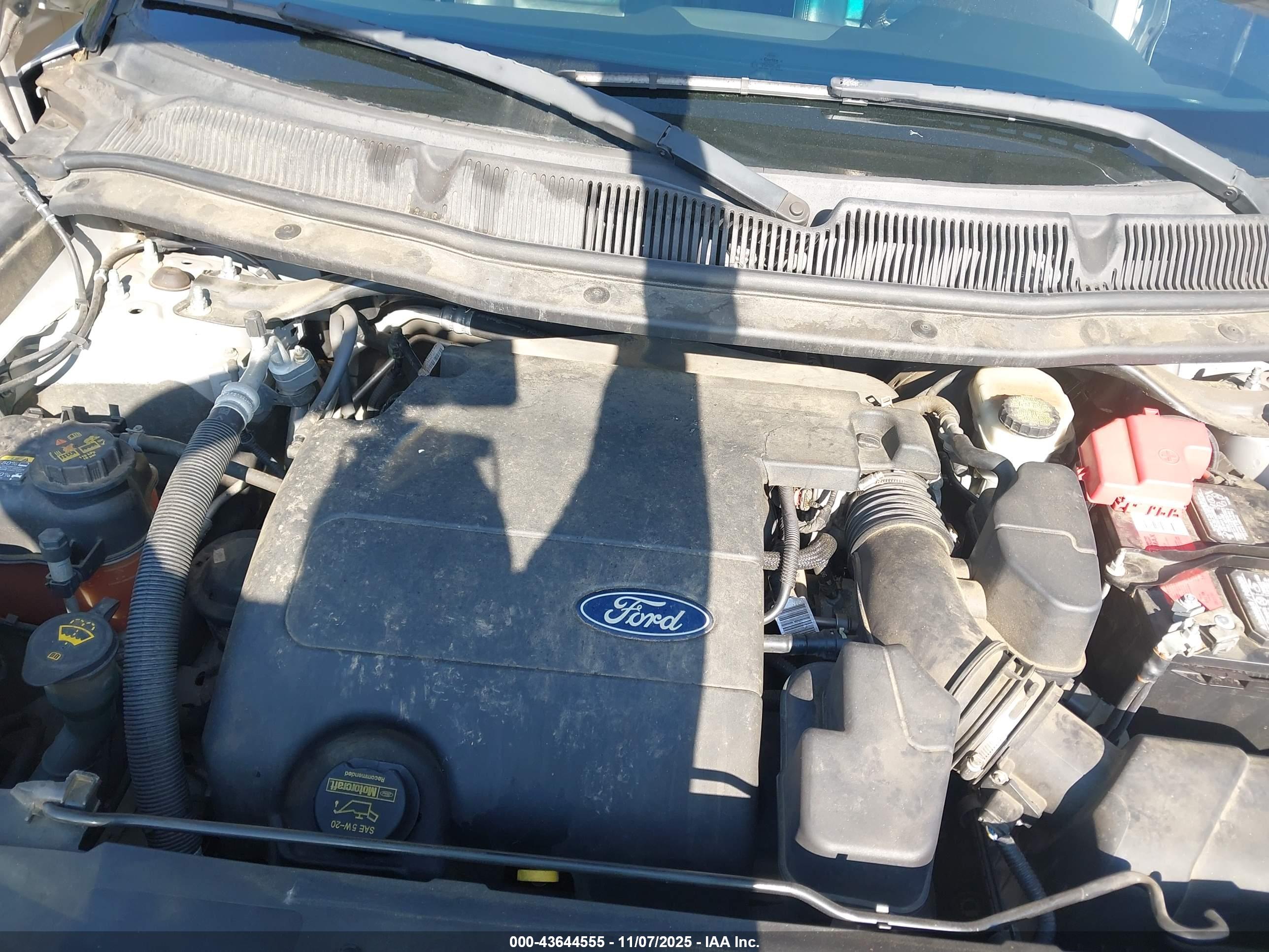 FORD EXPLORER image 10