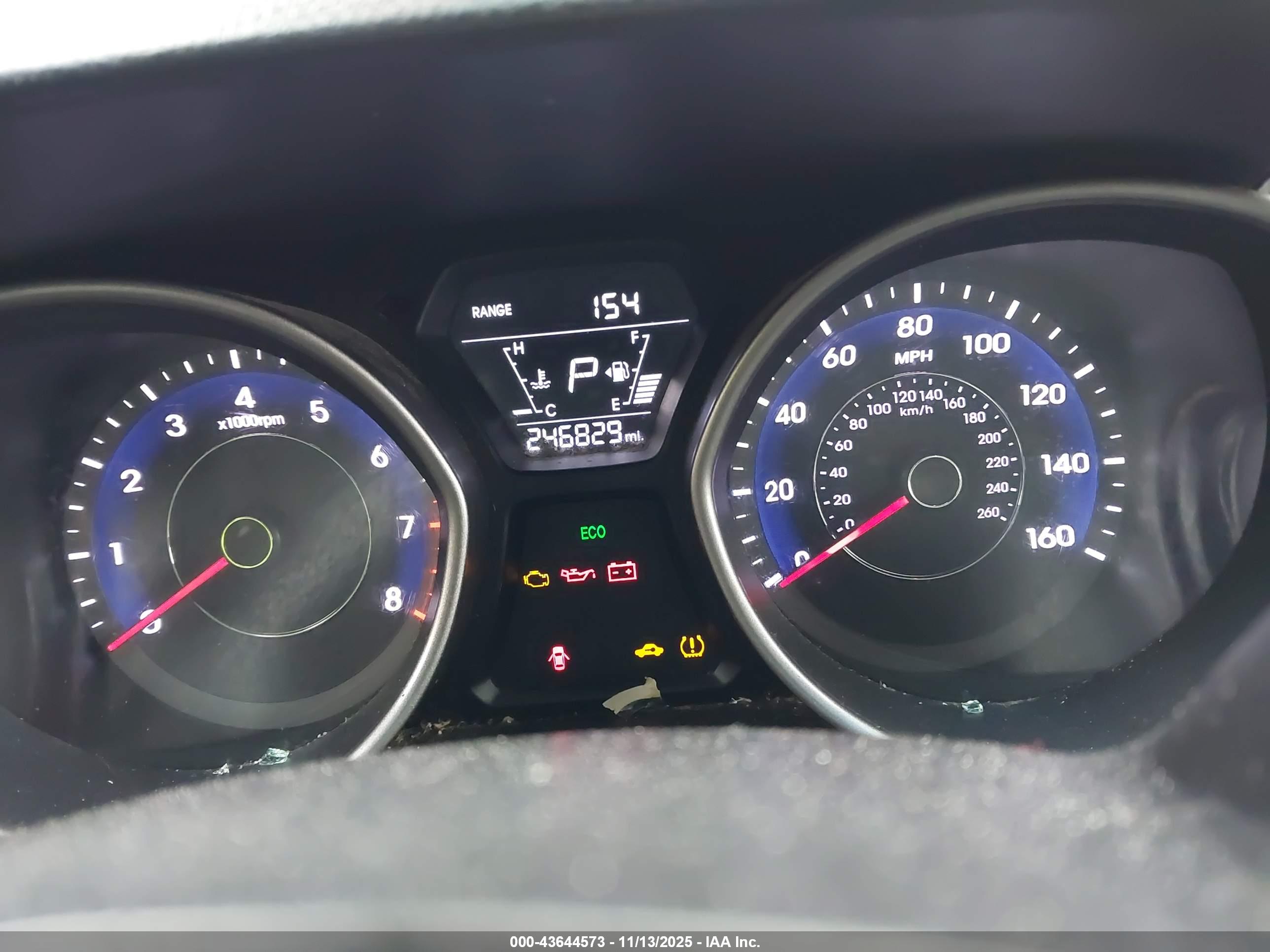 HYUNDAI ELANTRA image 7