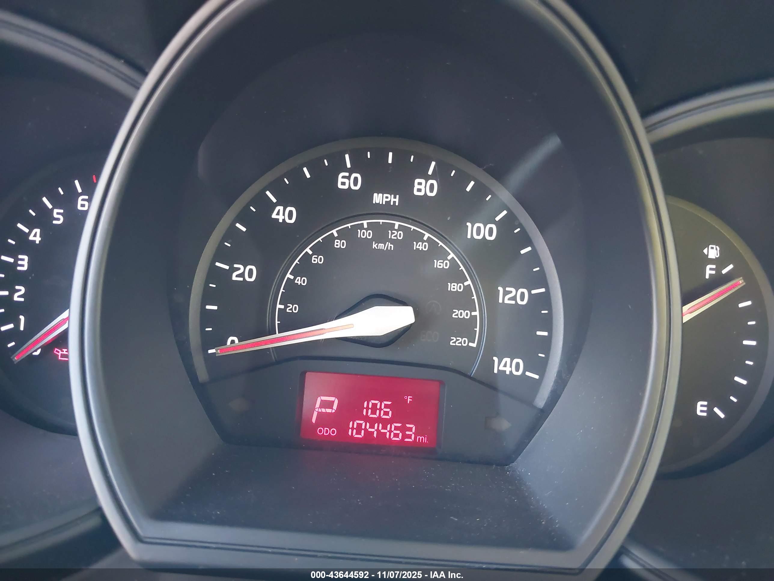 KIA RIO image 7
