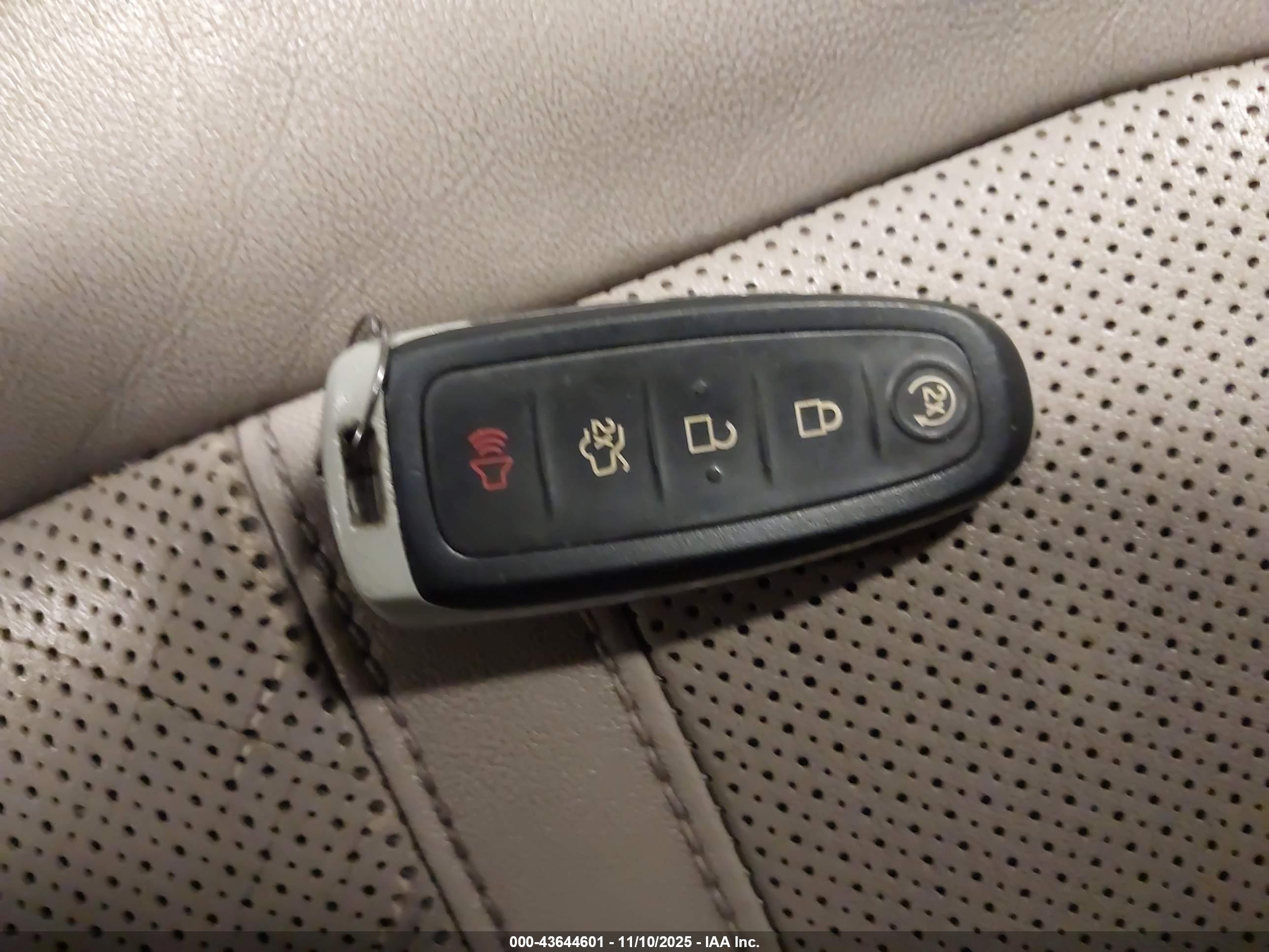 LINCOLN MKX image 11