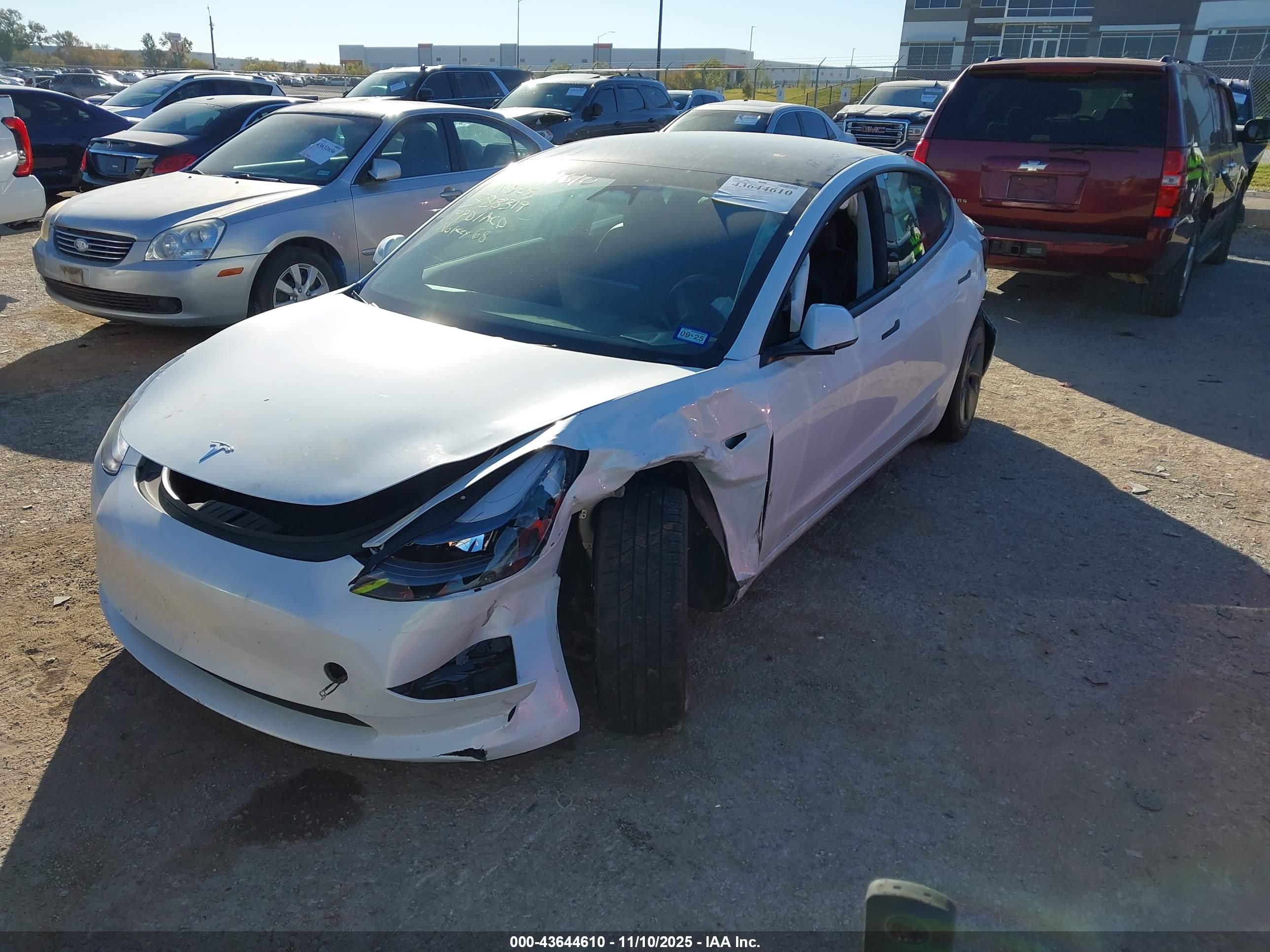 TESLA MODEL image 2