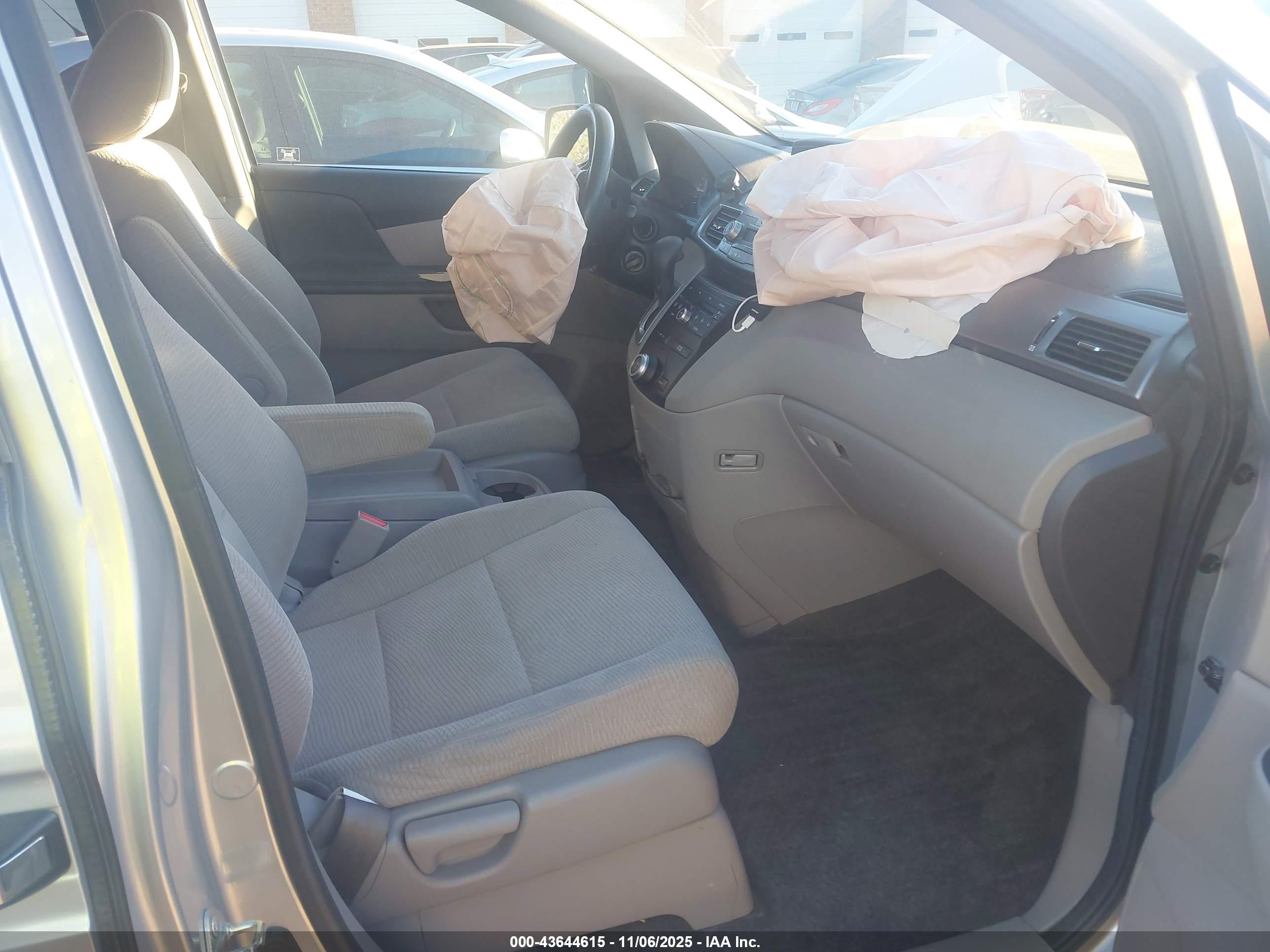 HONDA ODYSSEY image 5