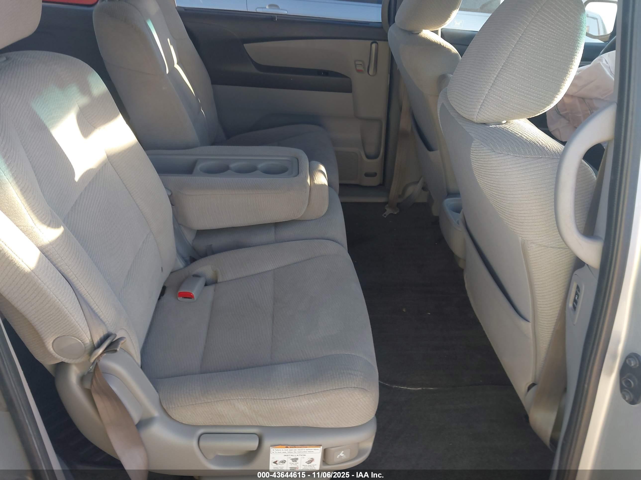 HONDA ODYSSEY image 8