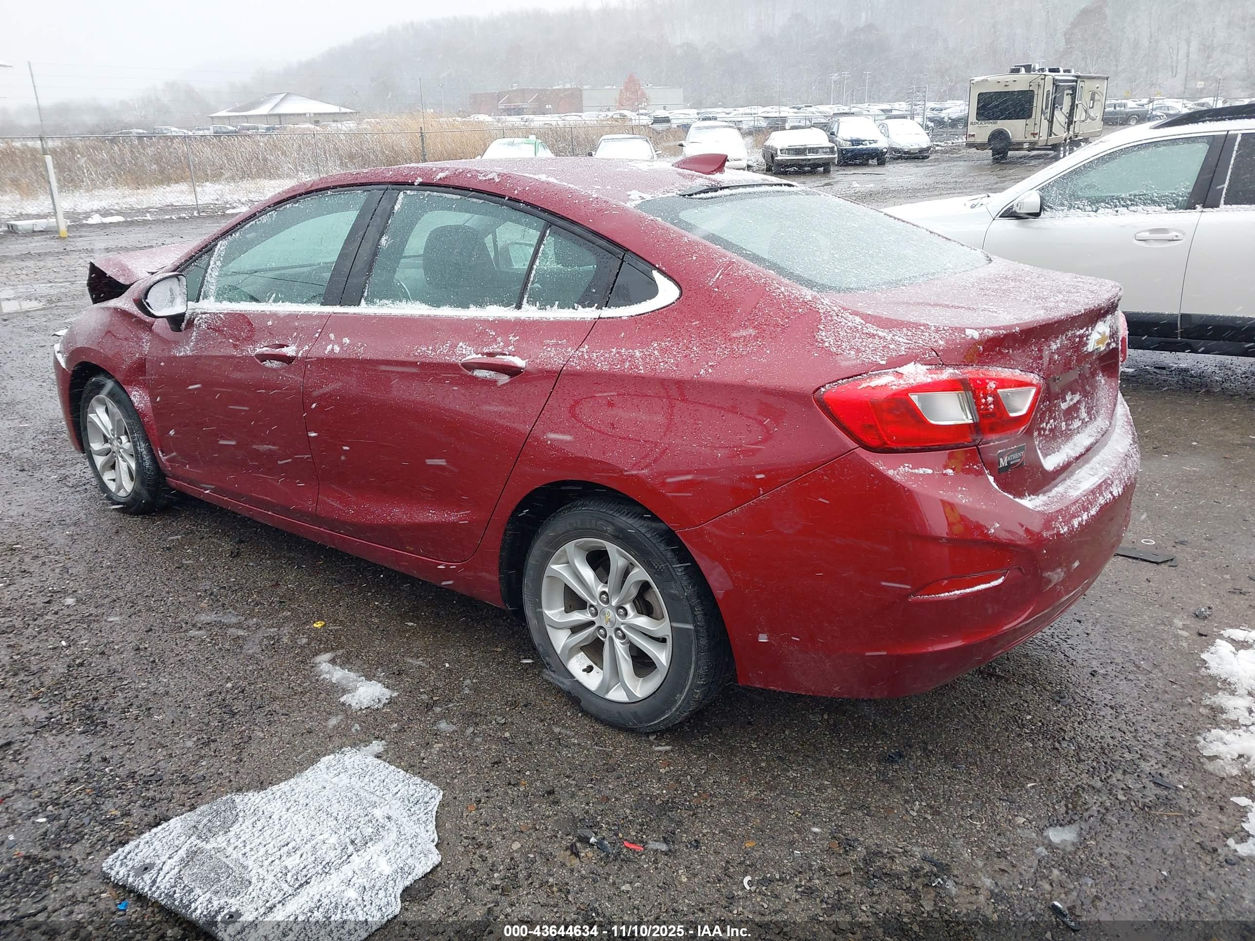 CHEVROLET CRUZE image 3