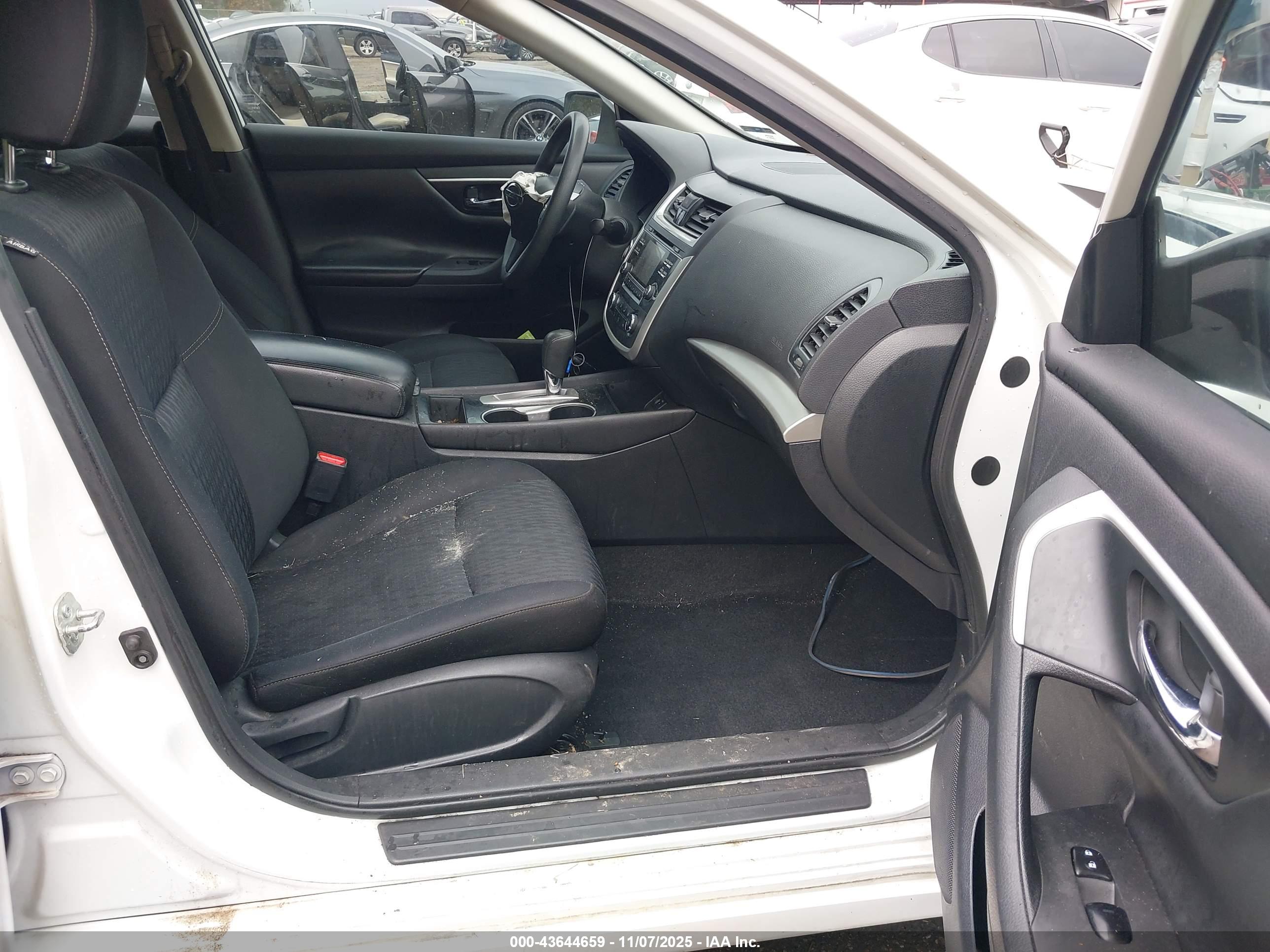 NISSAN ALTIMA image 5