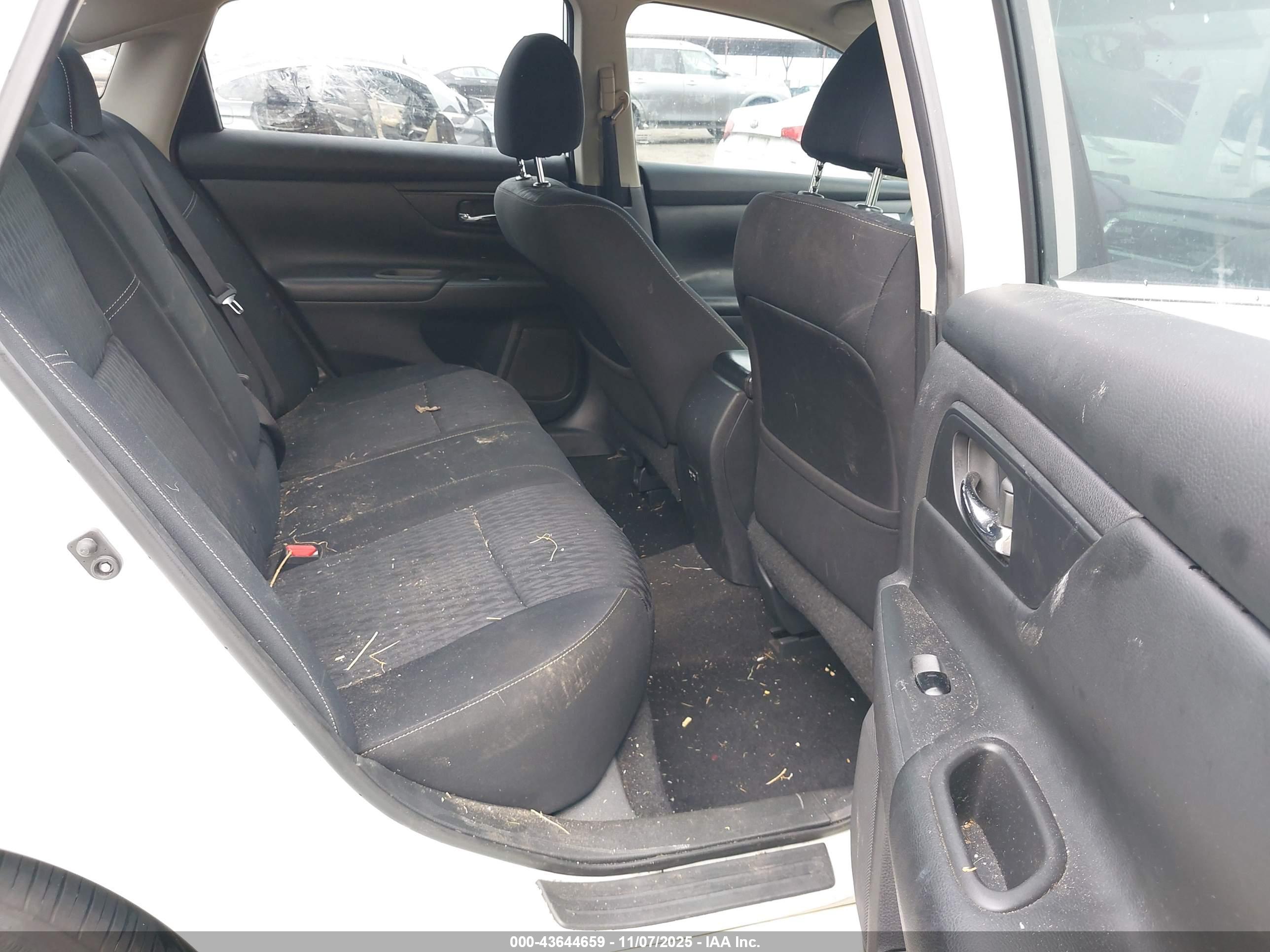 NISSAN ALTIMA image 8