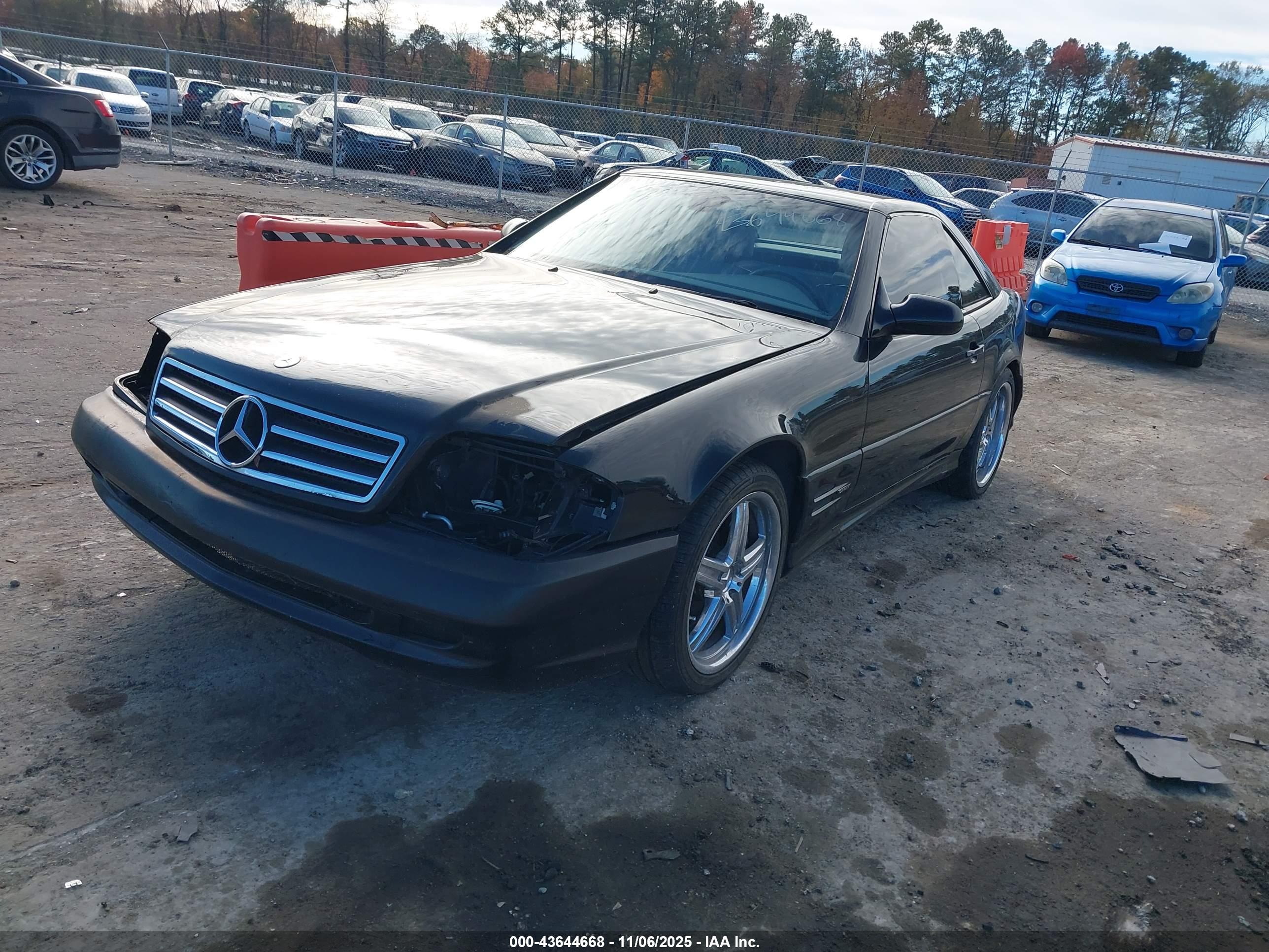 MERCEDES-BENZ SL image 2