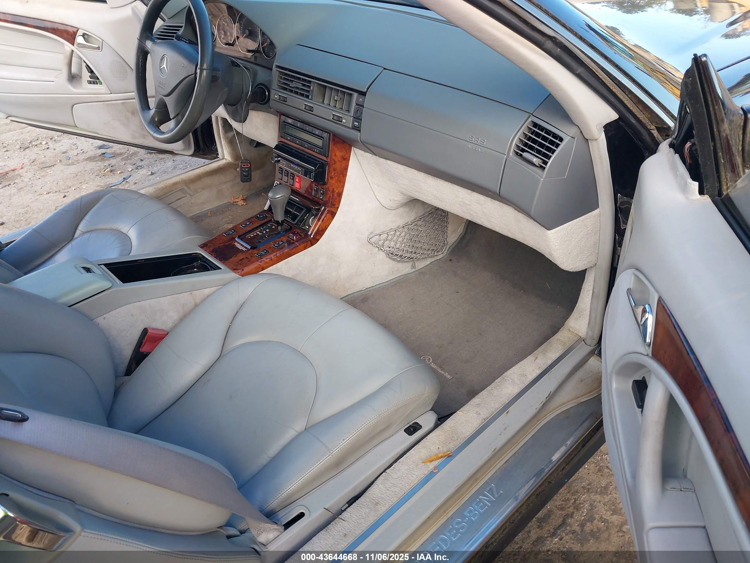 MERCEDES-BENZ SL image 5