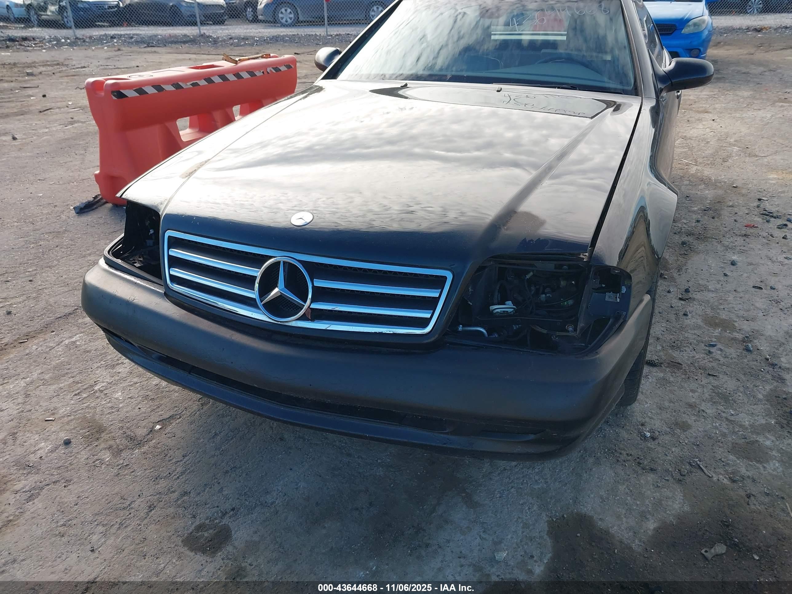 MERCEDES-BENZ SL image 6