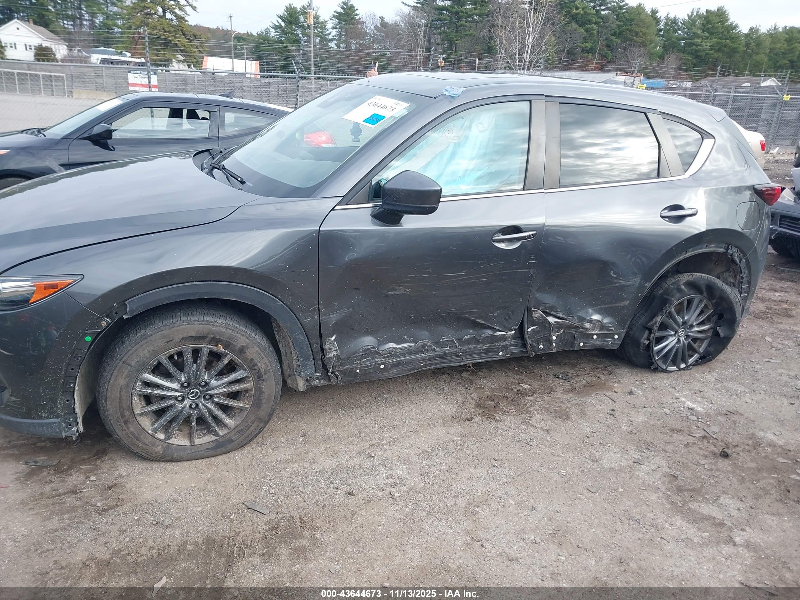 MAZDA CX-5 image 6