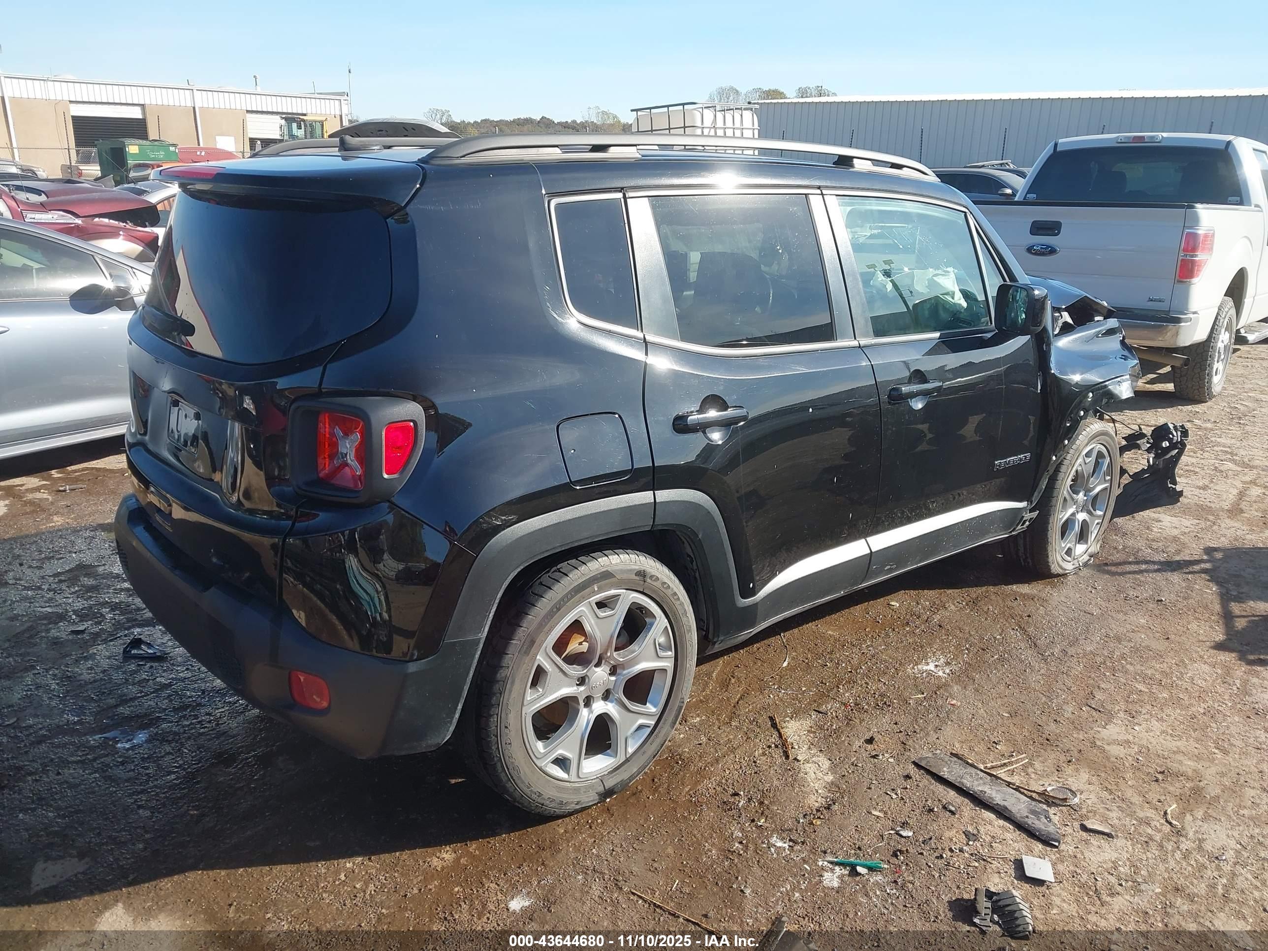 JEEP RENEGADE image 4