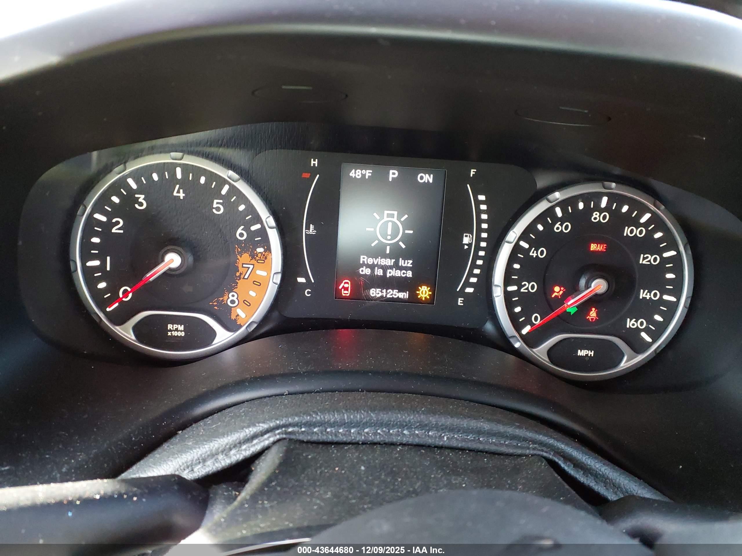 JEEP RENEGADE image 7