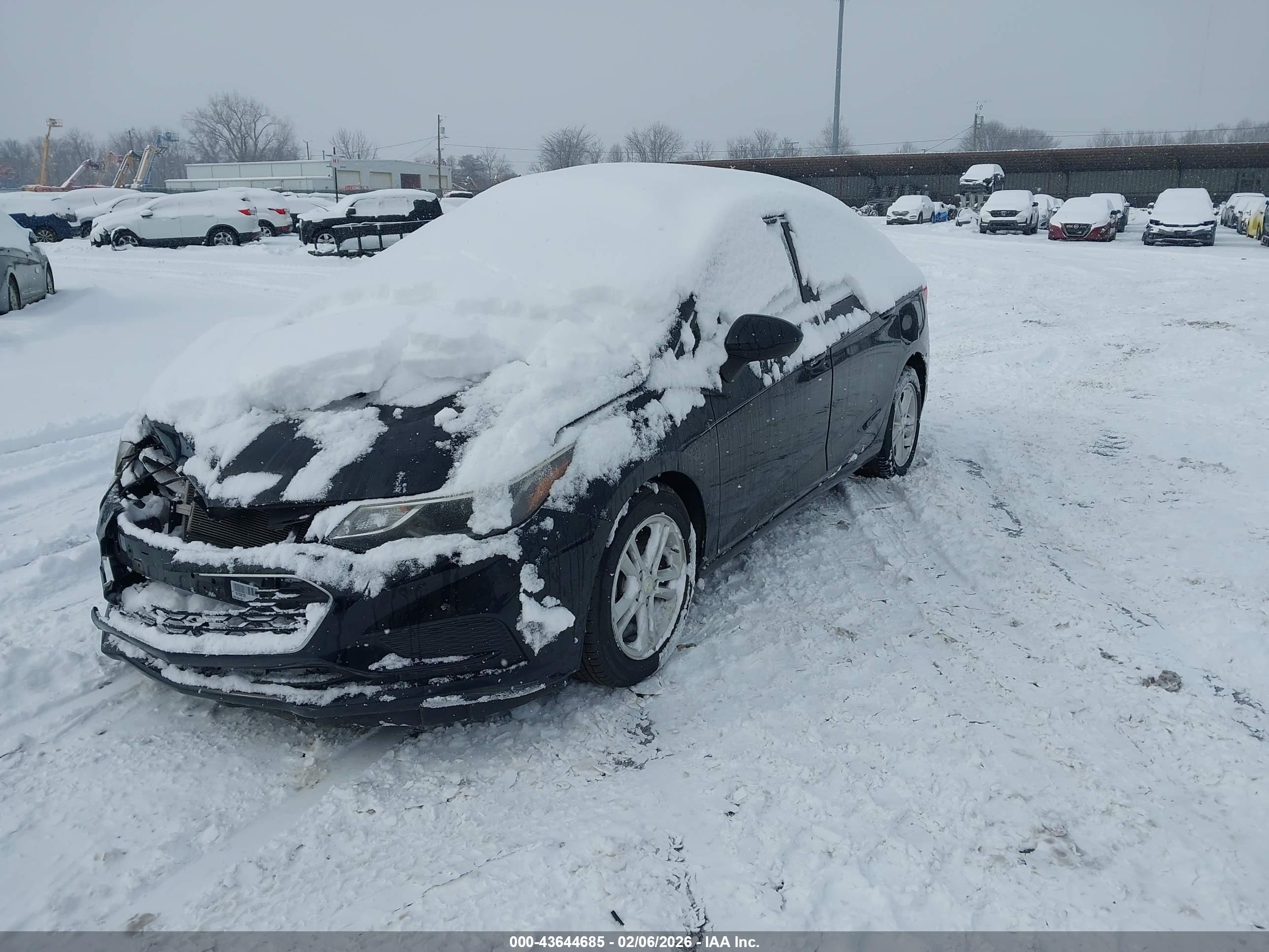 CHEVROLET CRUZE image 2