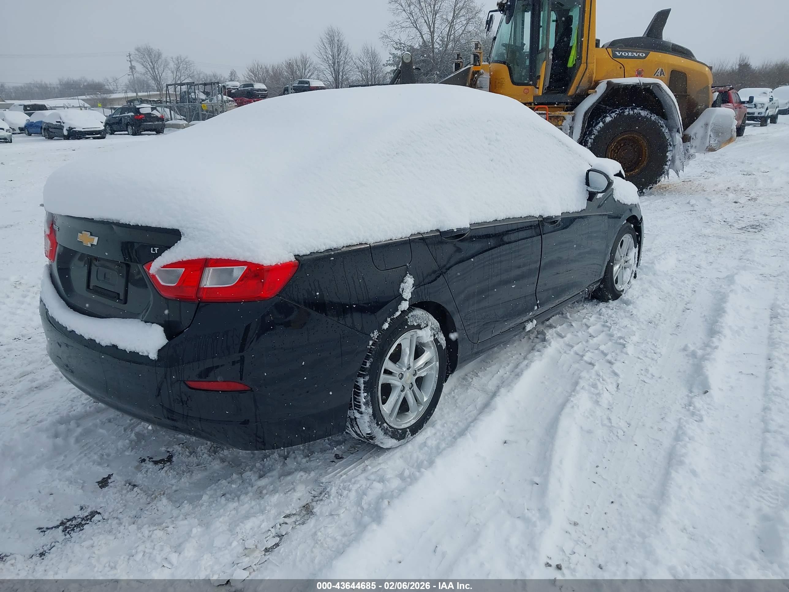 CHEVROLET CRUZE image 4