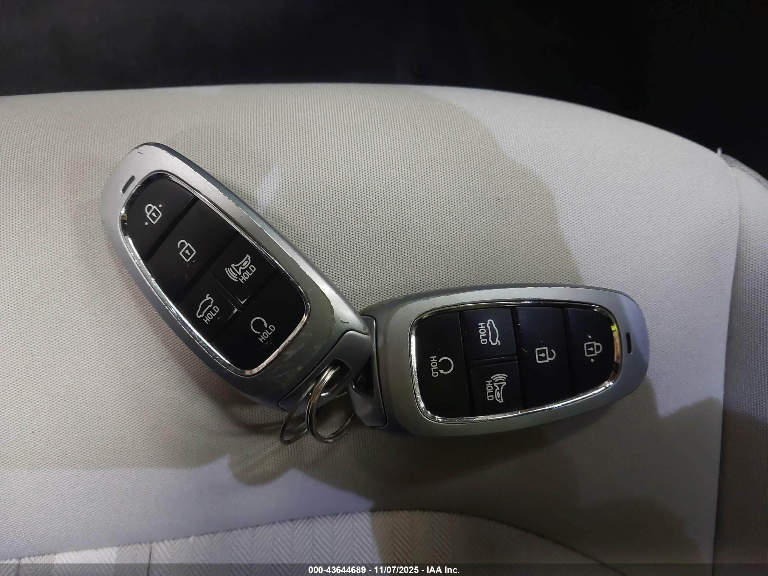 HYUNDAI SONATA image 11