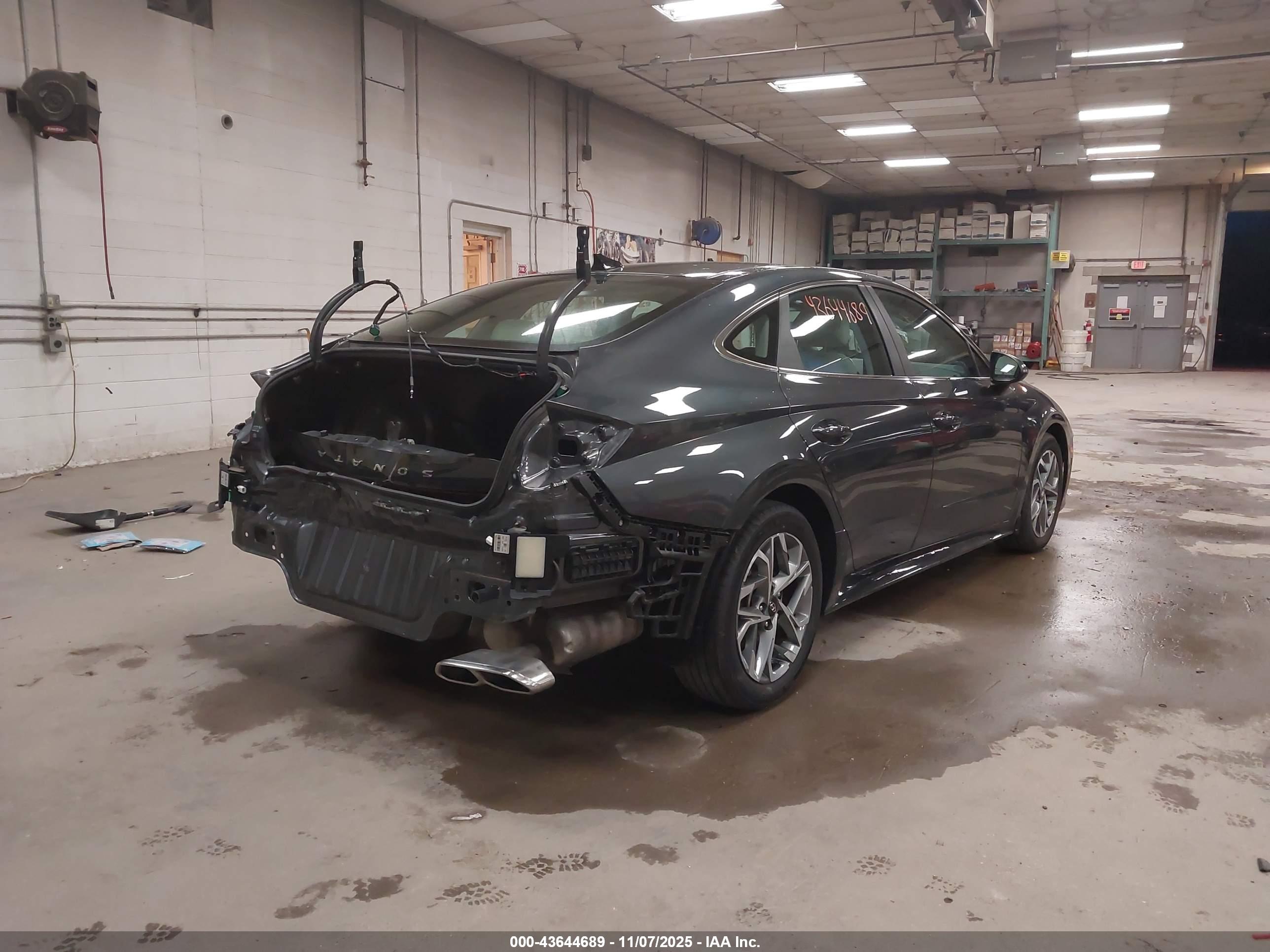 HYUNDAI SONATA image 4