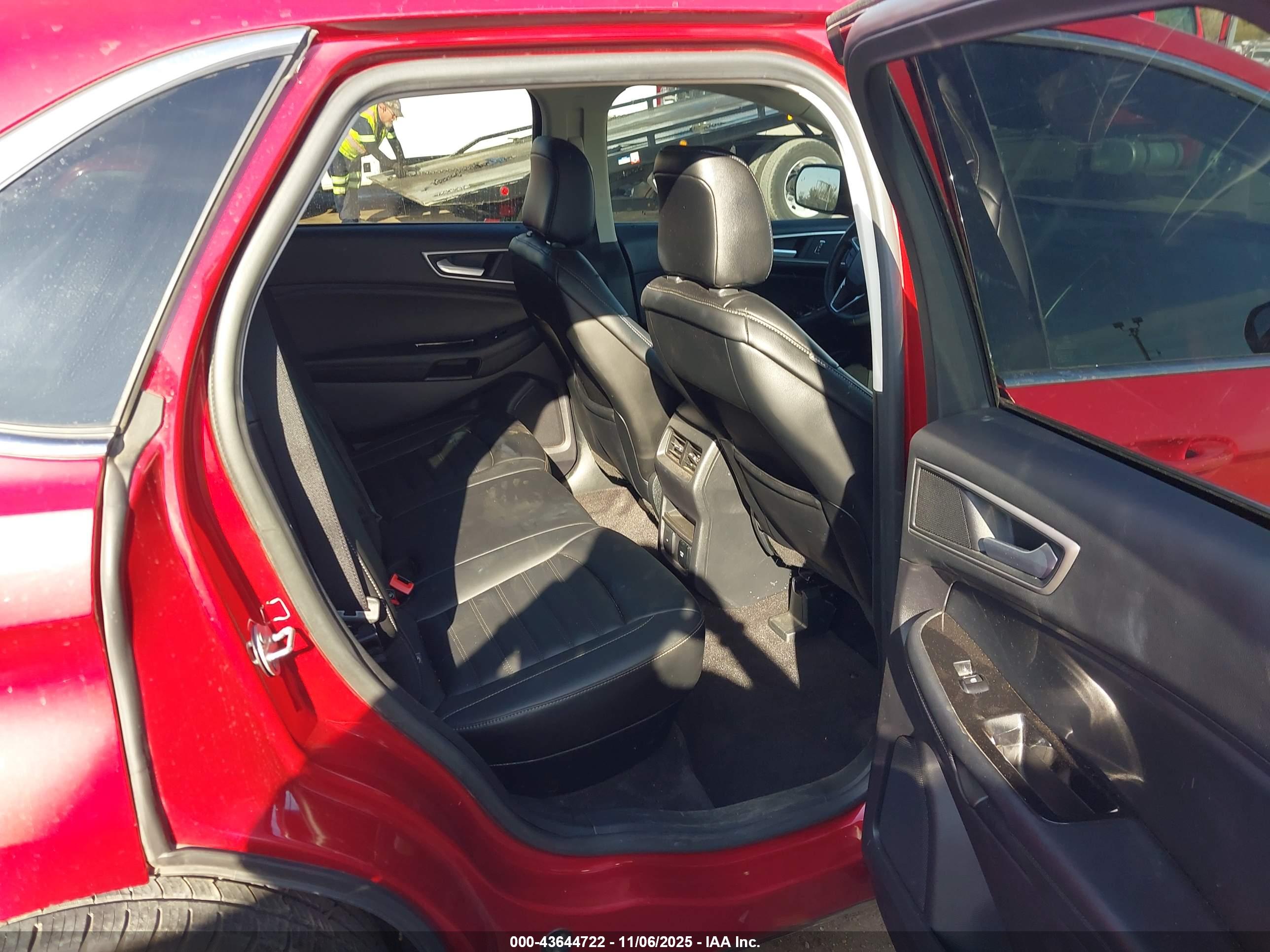 FORD EDGE image 8