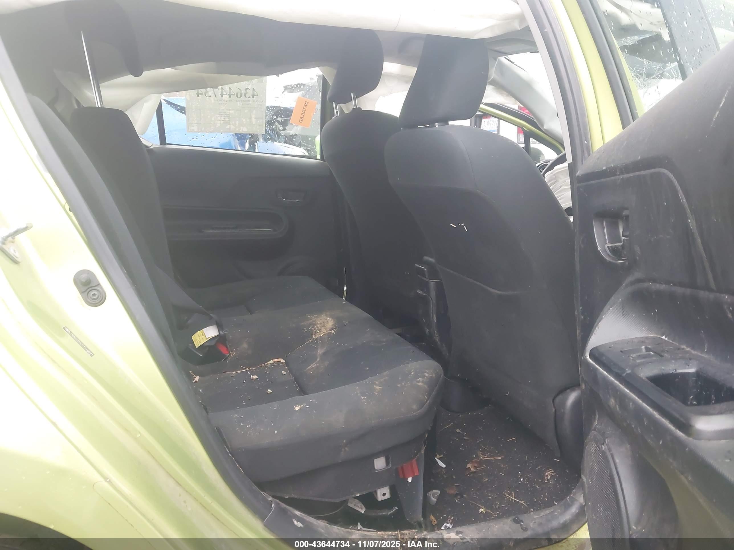 TOYOTA PRIUS image 8