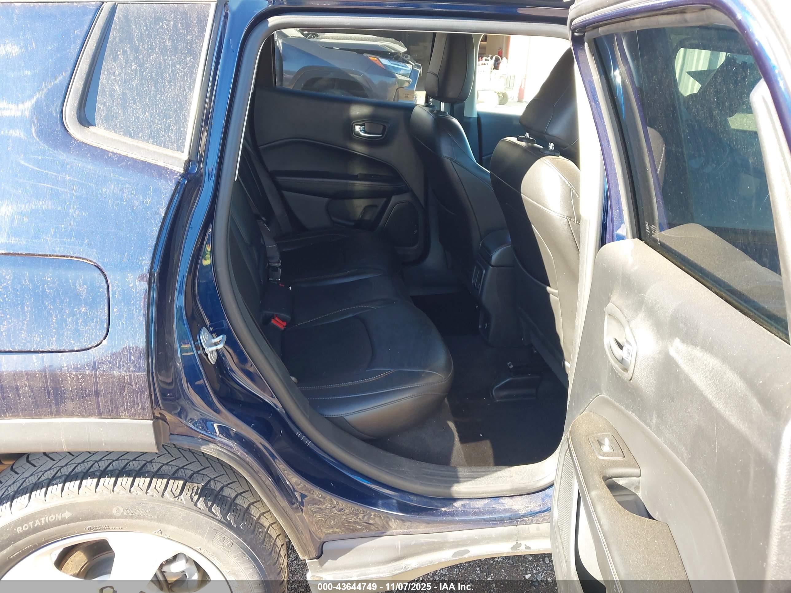 JEEP COMPASS image 8