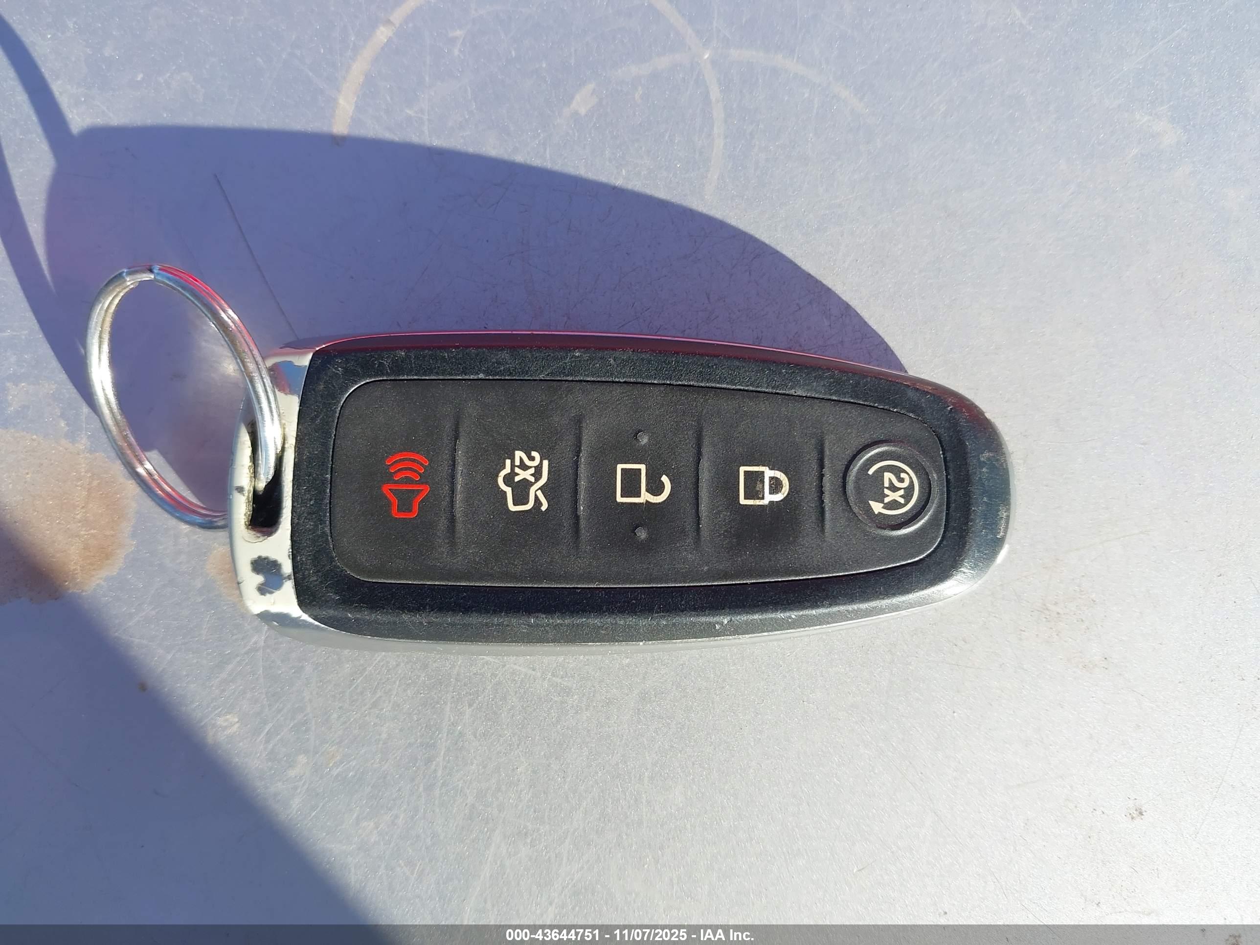 FORD ESCAPE image 11
