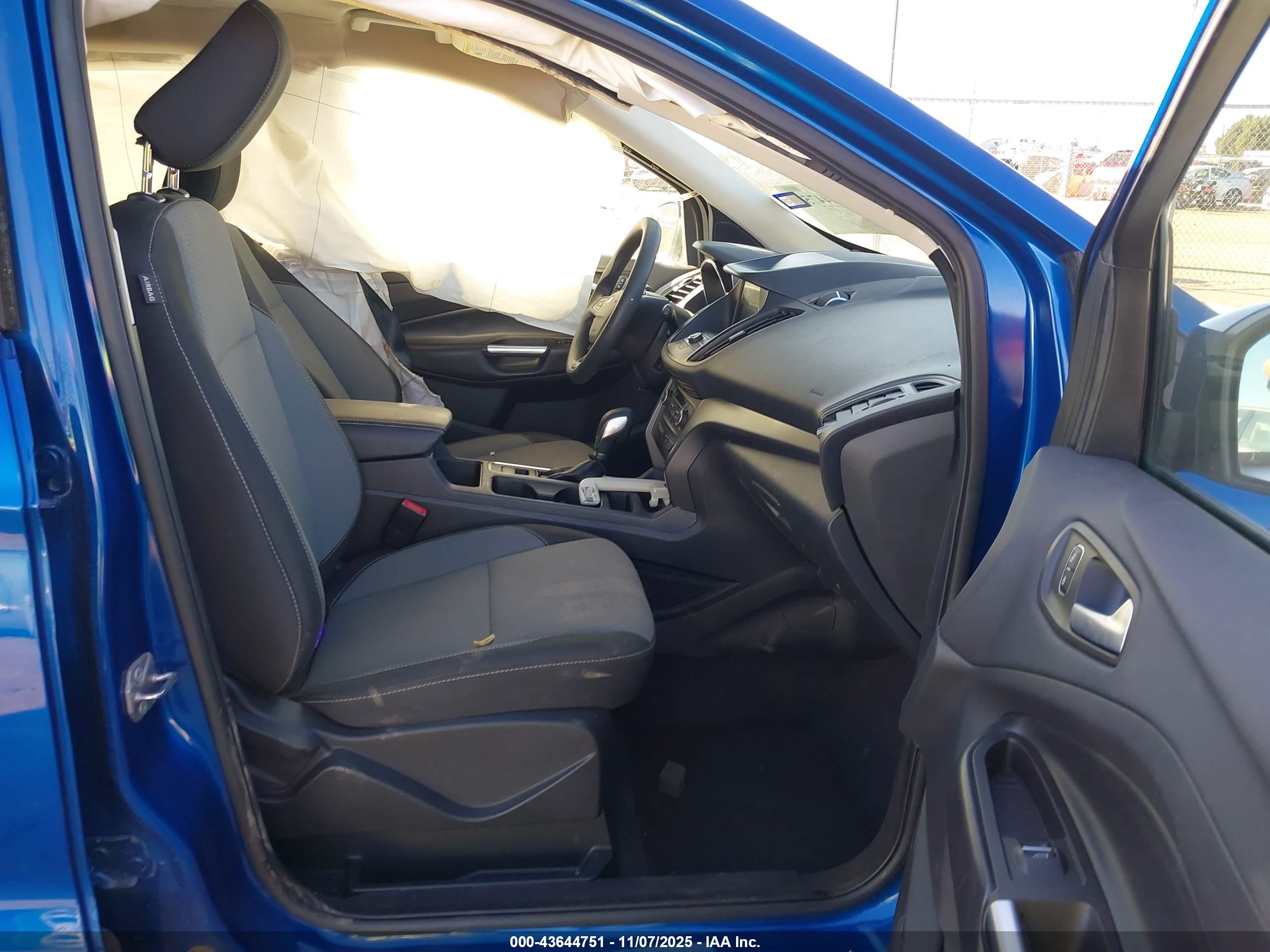 FORD ESCAPE image 5