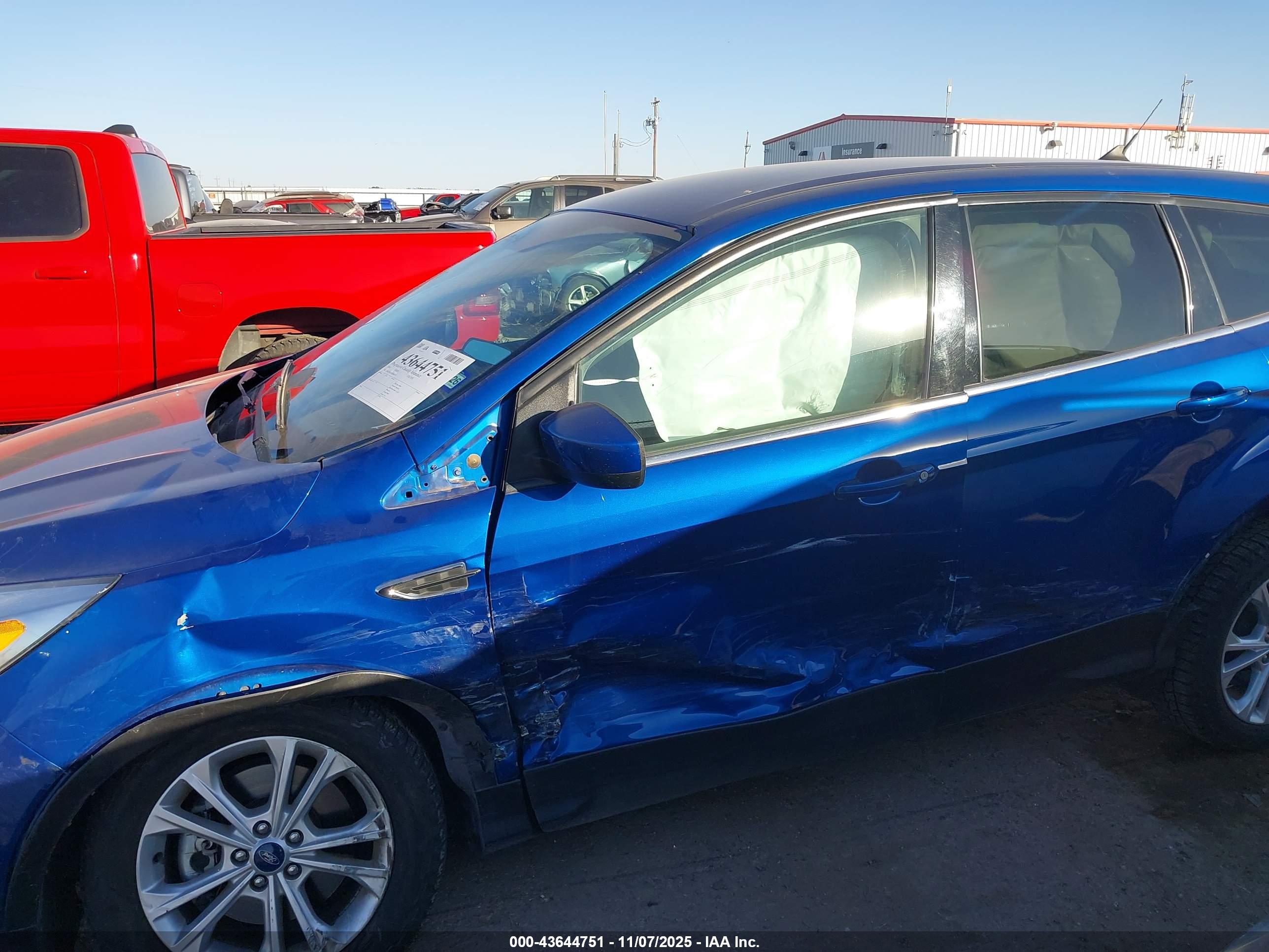 FORD ESCAPE image 6