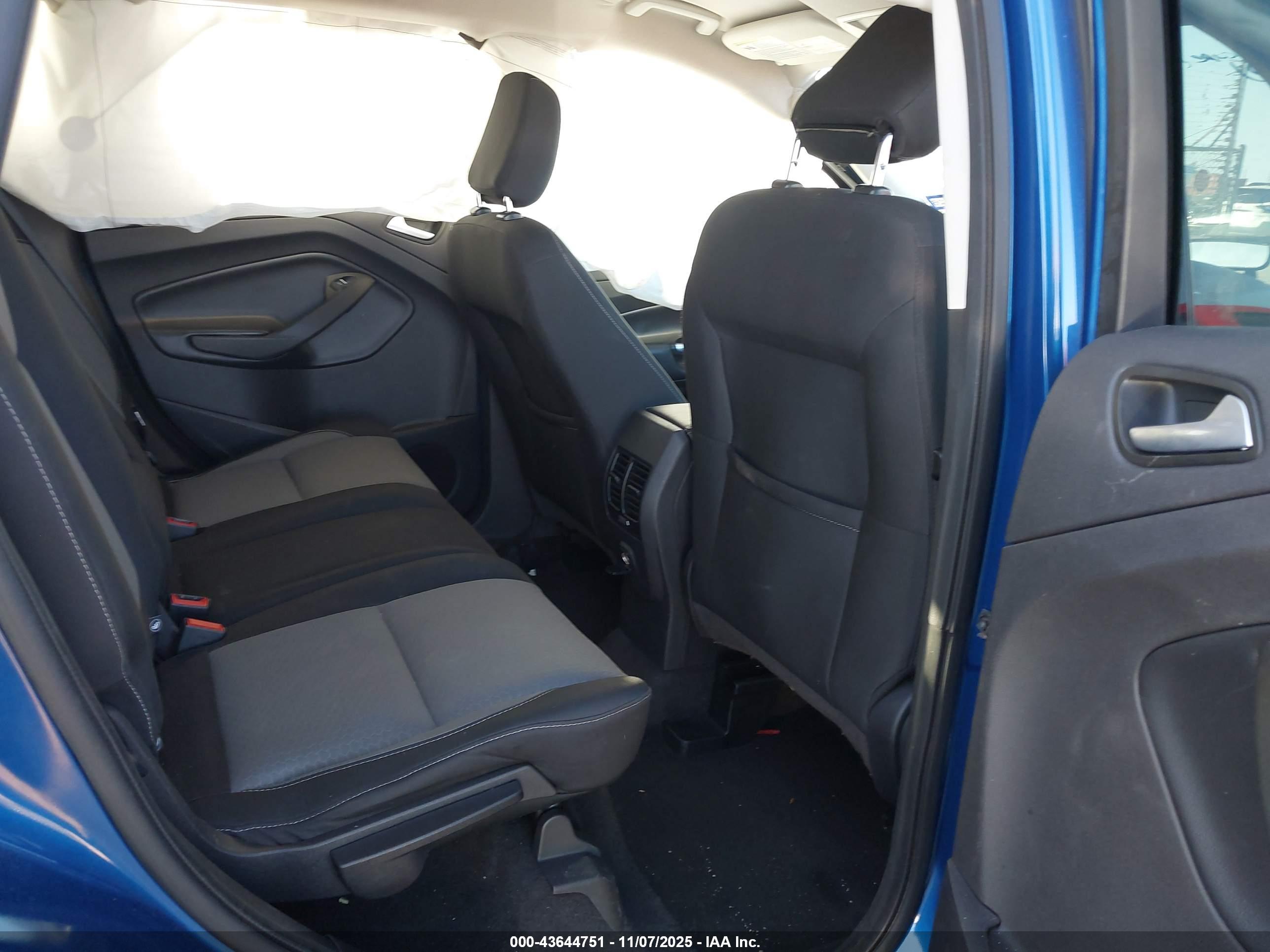 FORD ESCAPE image 8