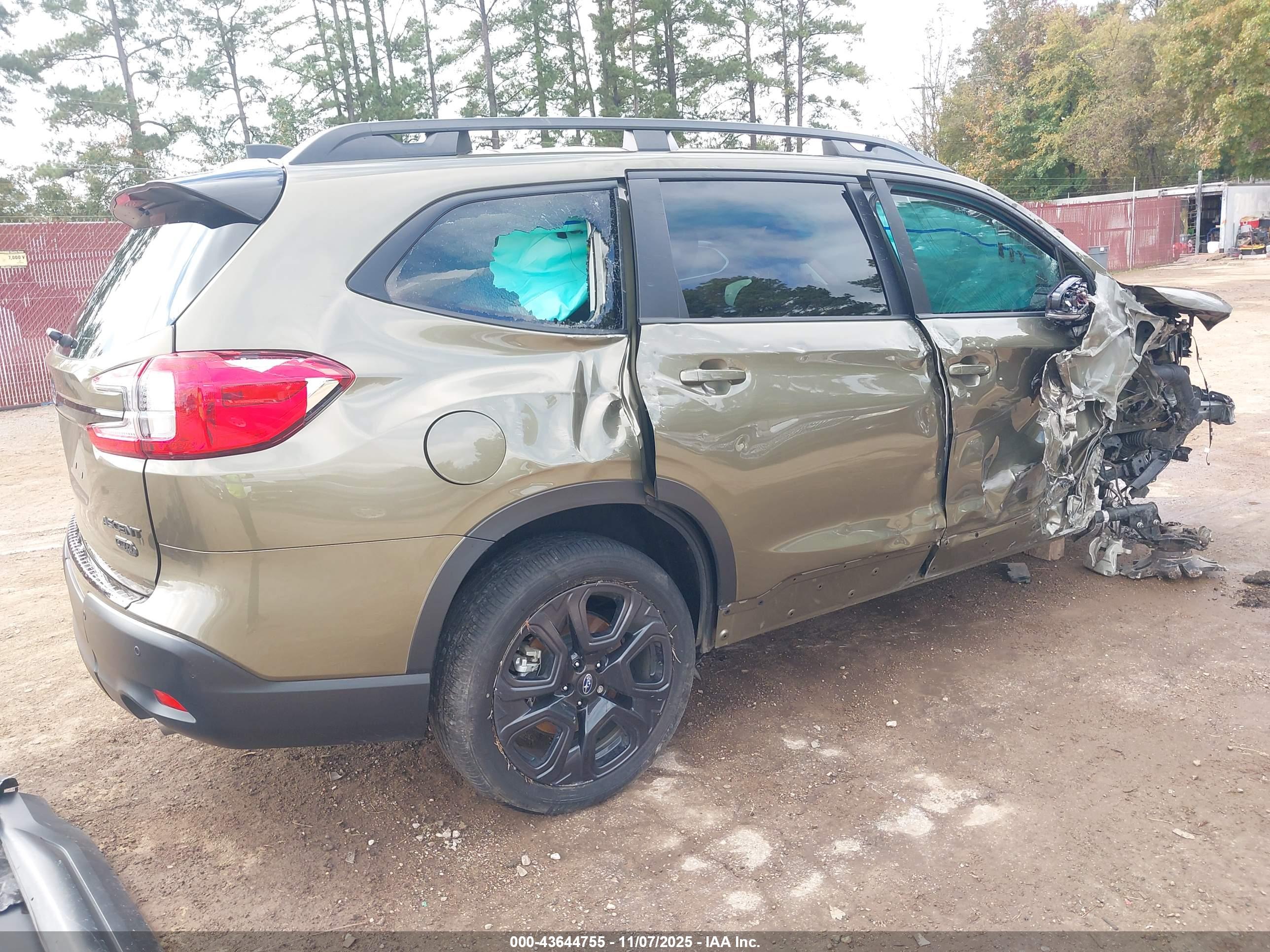 SUBARU ASCENT image 4
