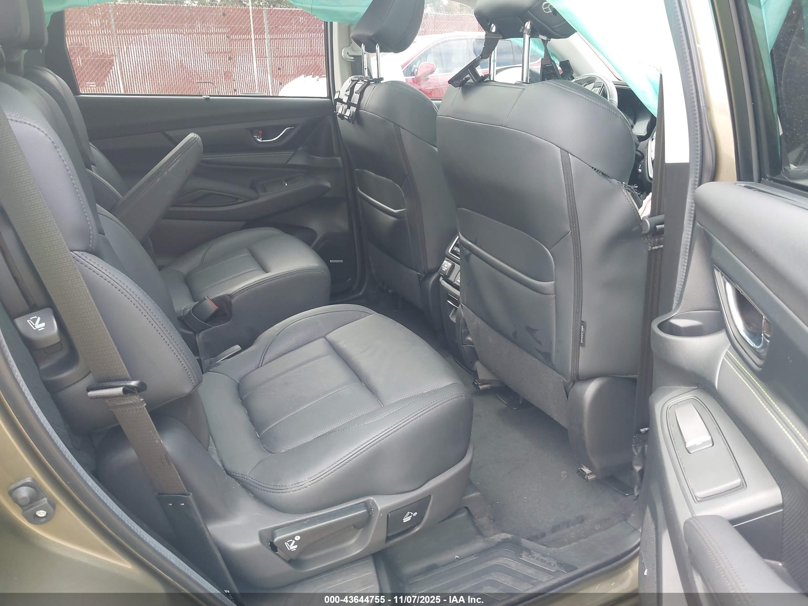 SUBARU ASCENT image 8