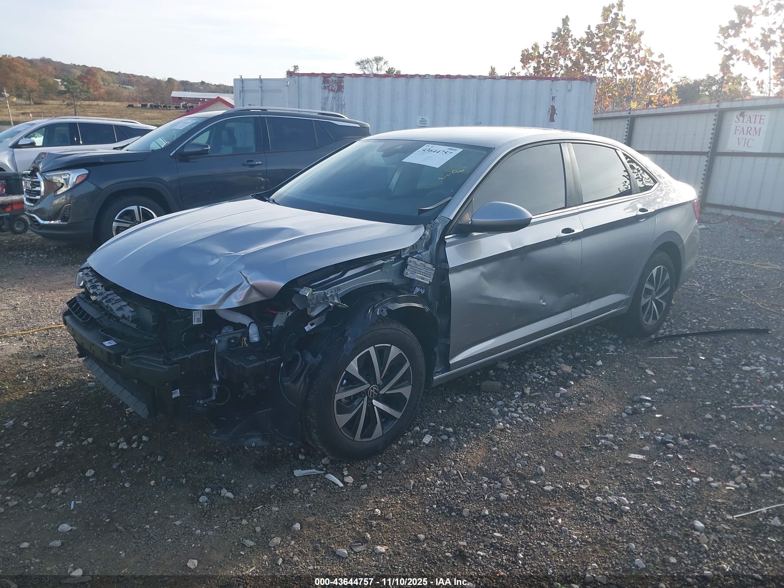 VOLKSWAGEN JETTA image 2