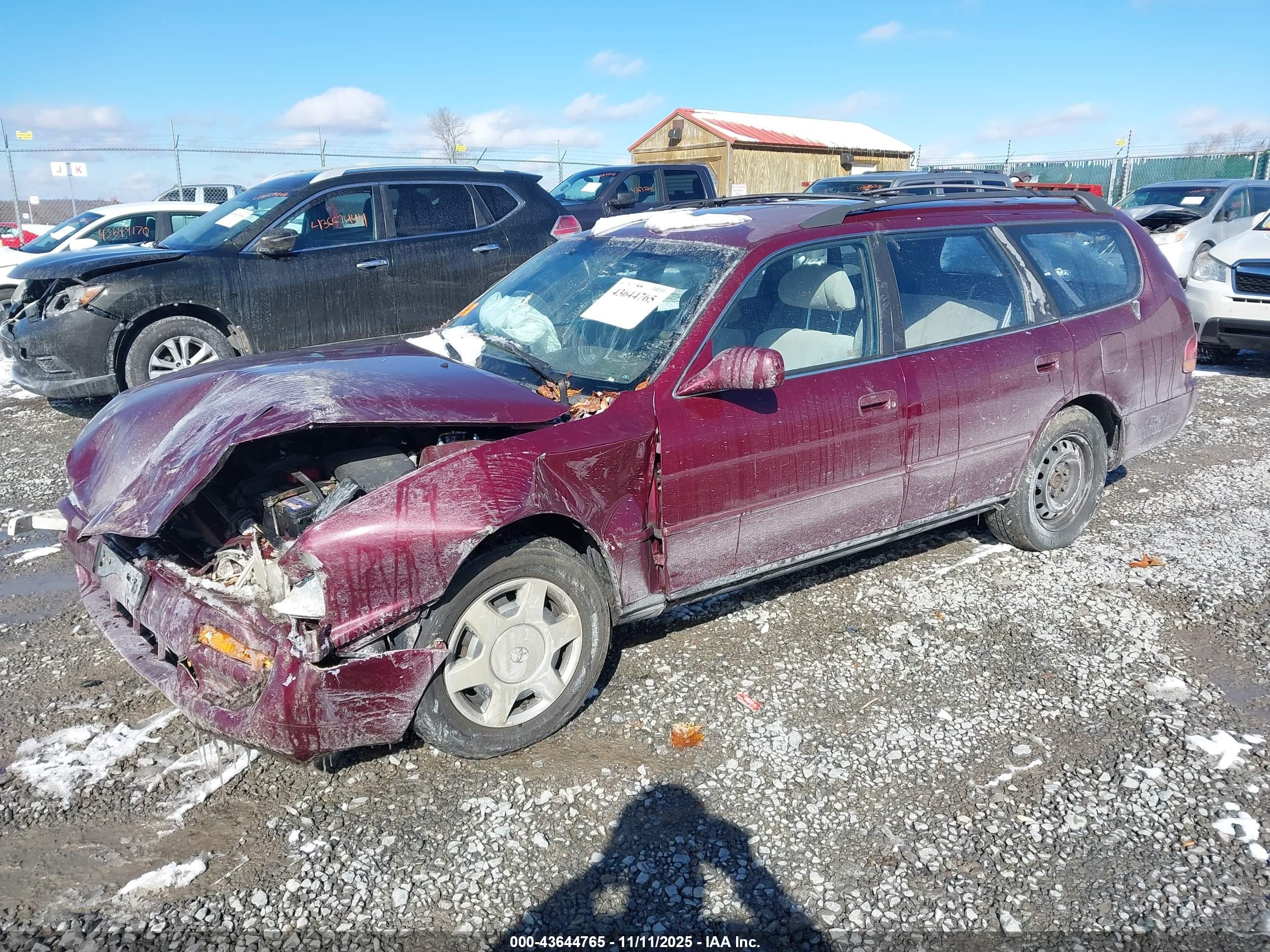 TOYOTA CAMRY image 2