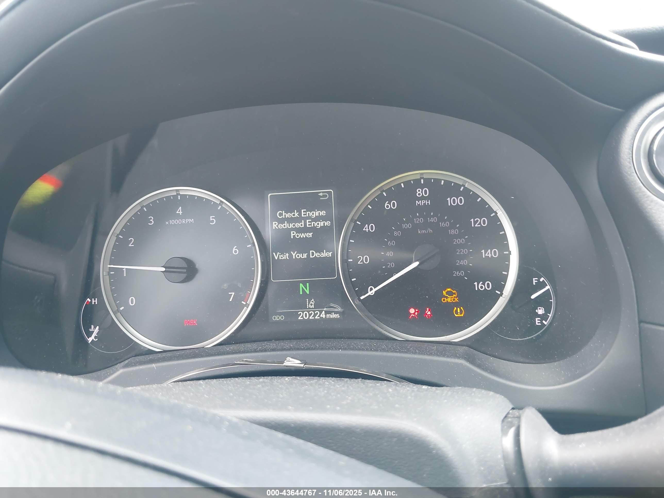 LEXUS IS image 7