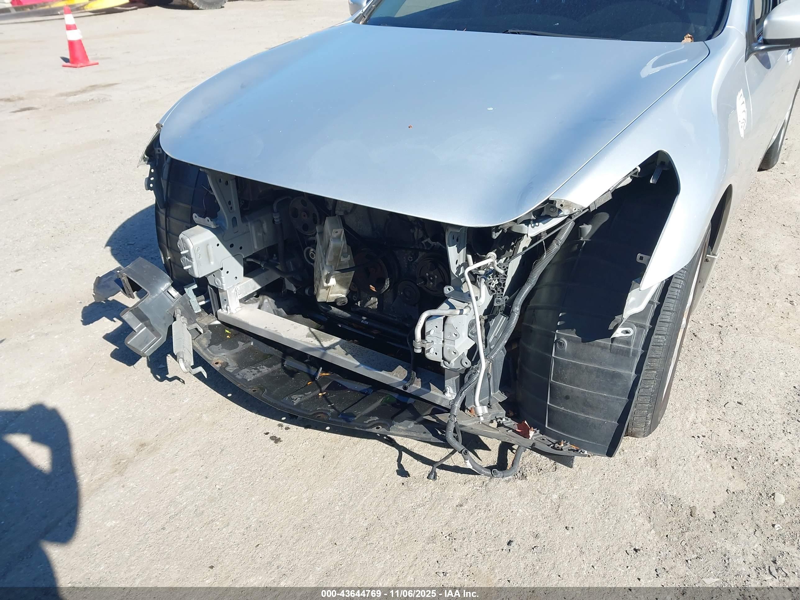 INFINITI G25 image 6