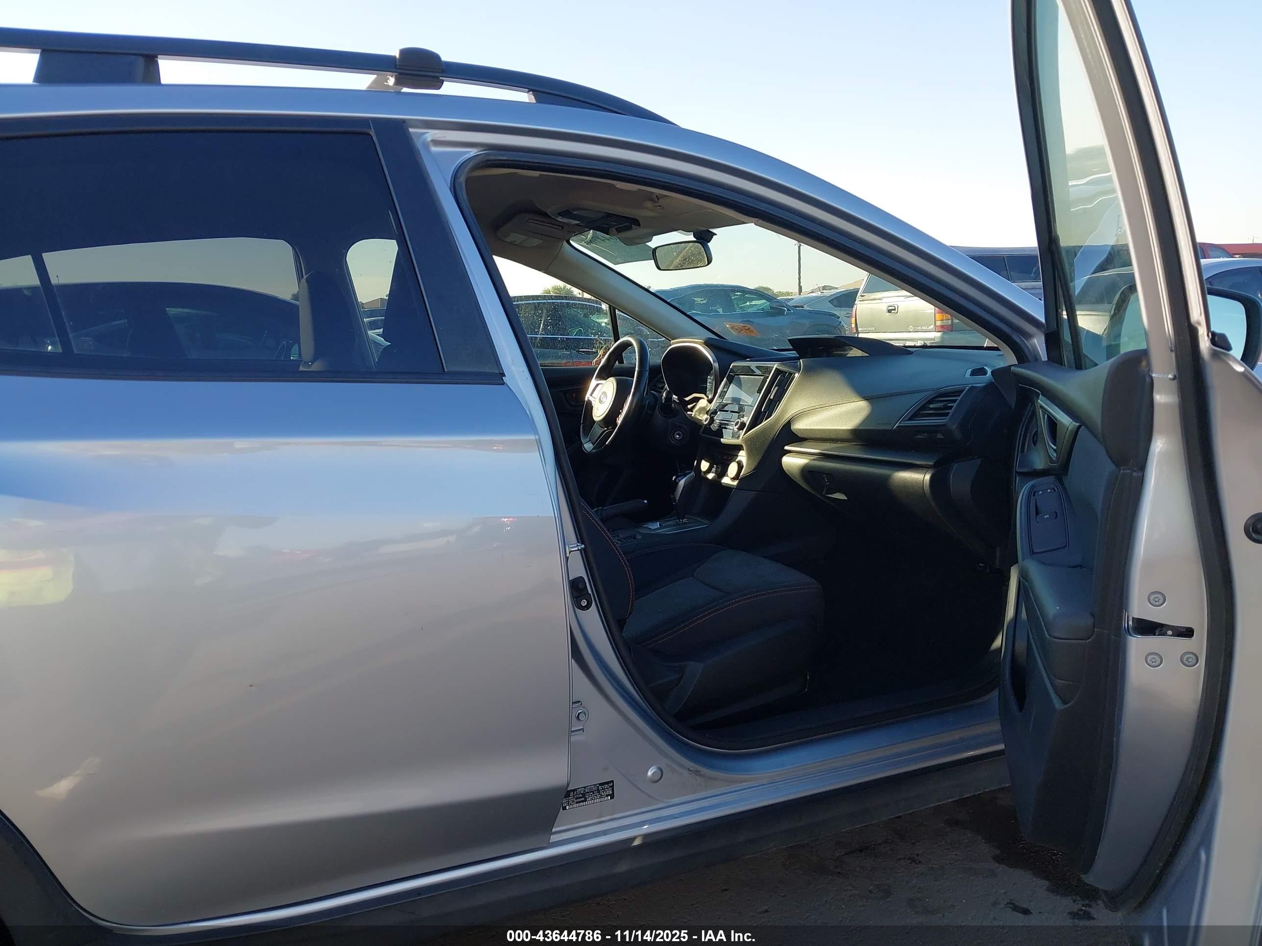 SUBARU CROSSTREK image 5