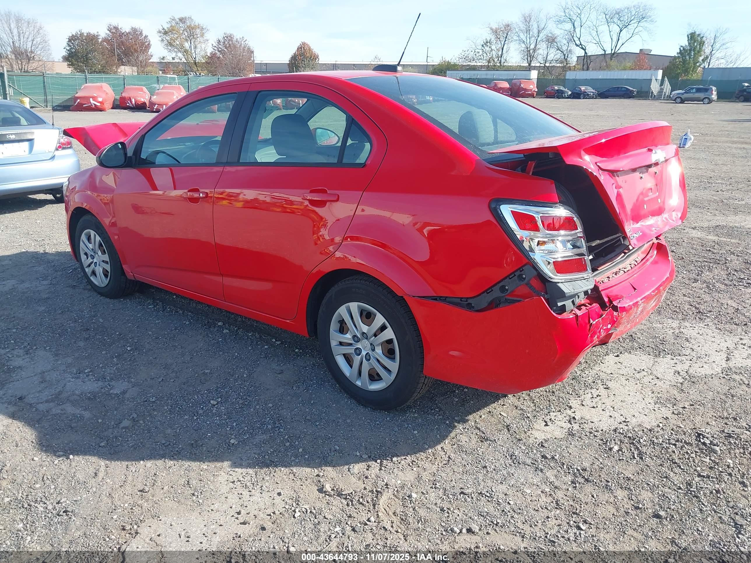 CHEVROLET SONIC image 3