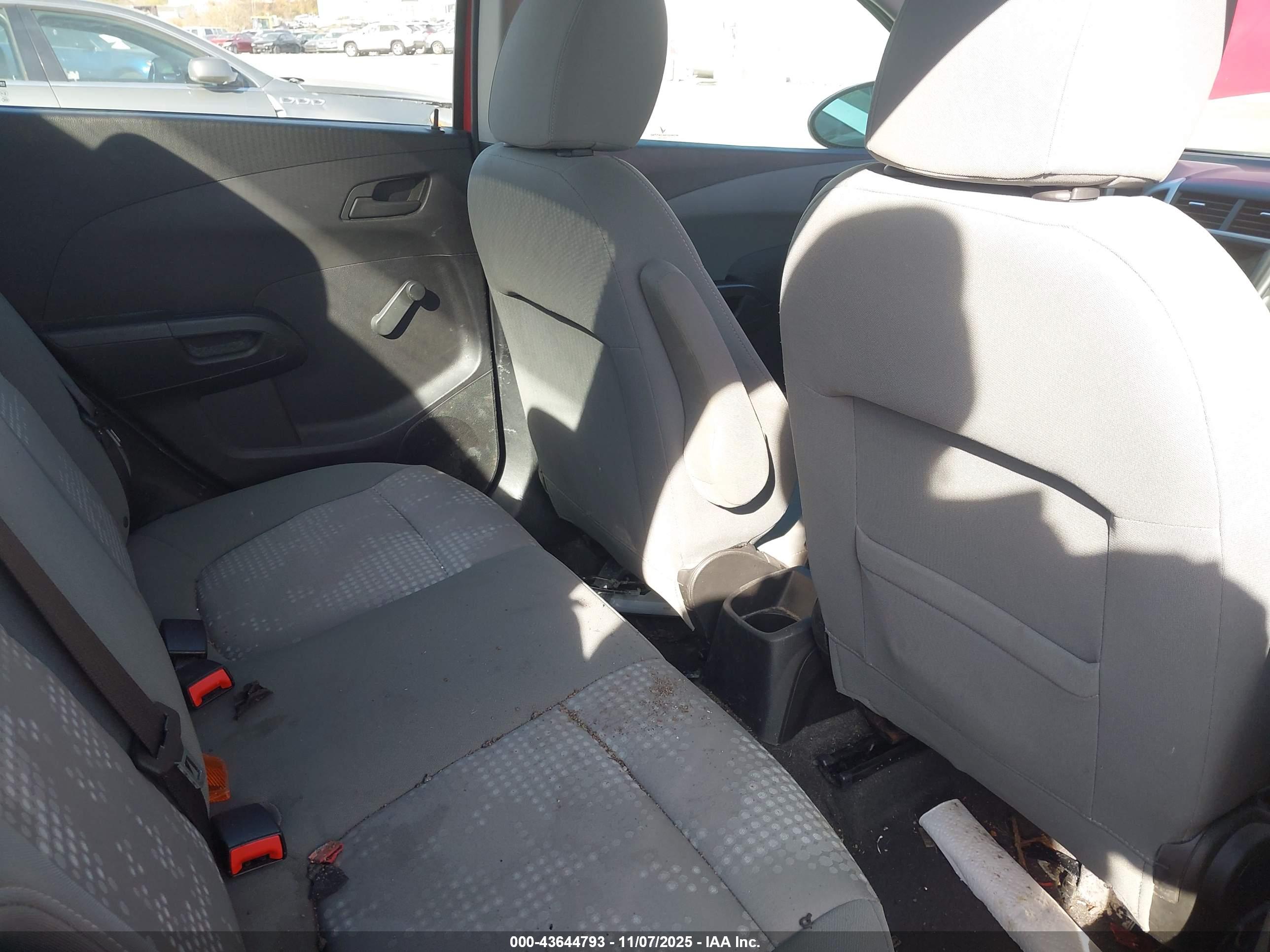 CHEVROLET SONIC image 8