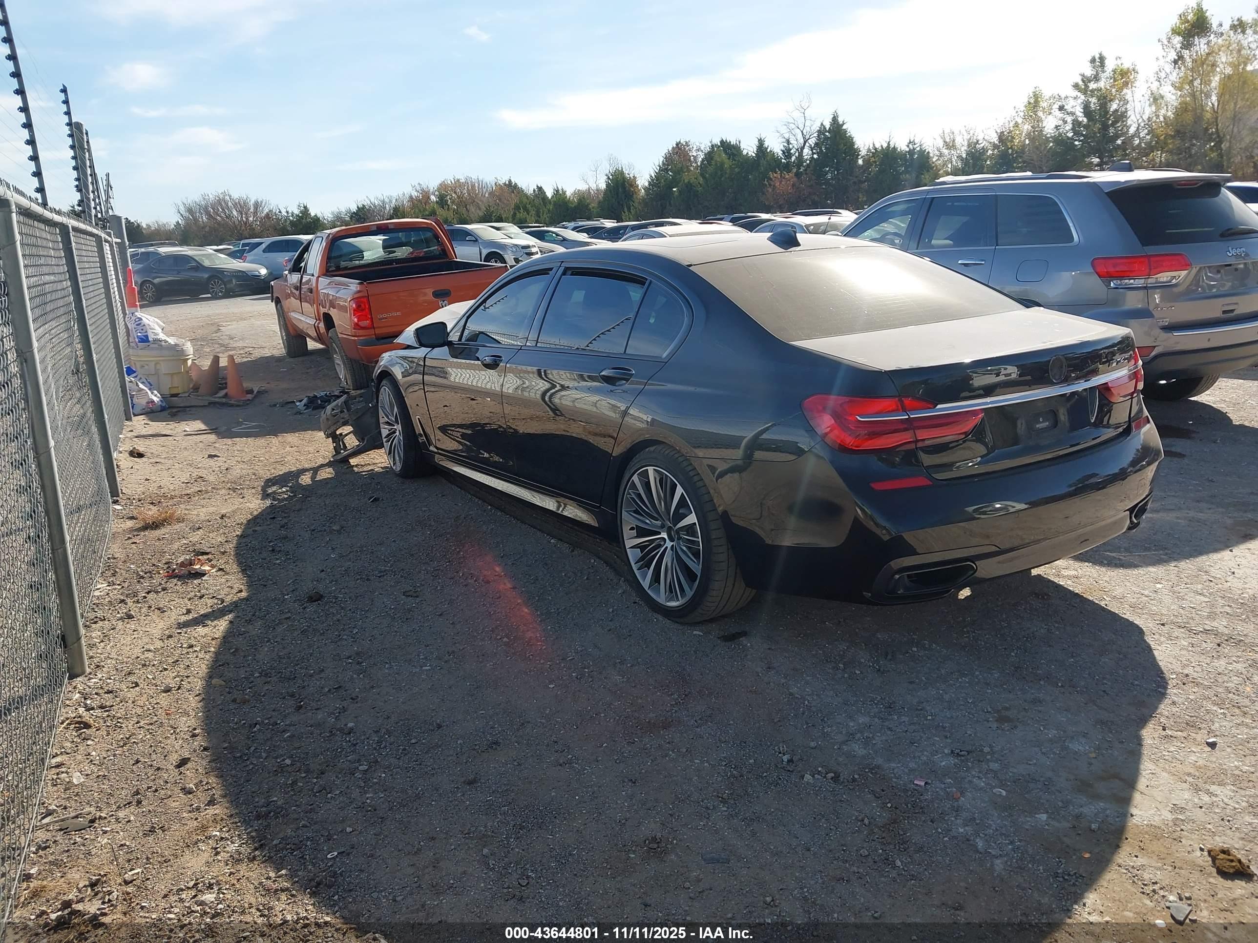 BMW 740I image 3
