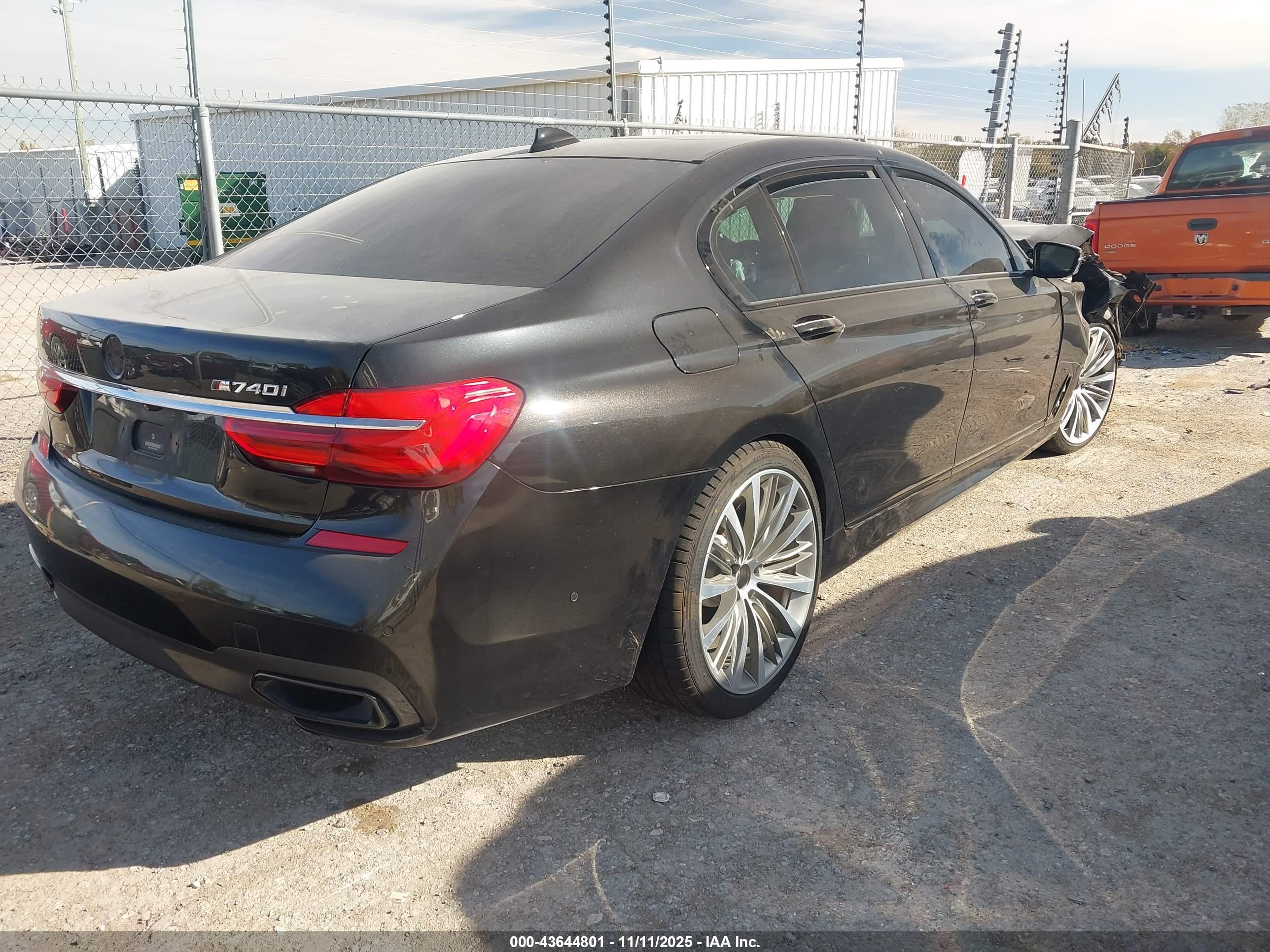 BMW 740I image 4