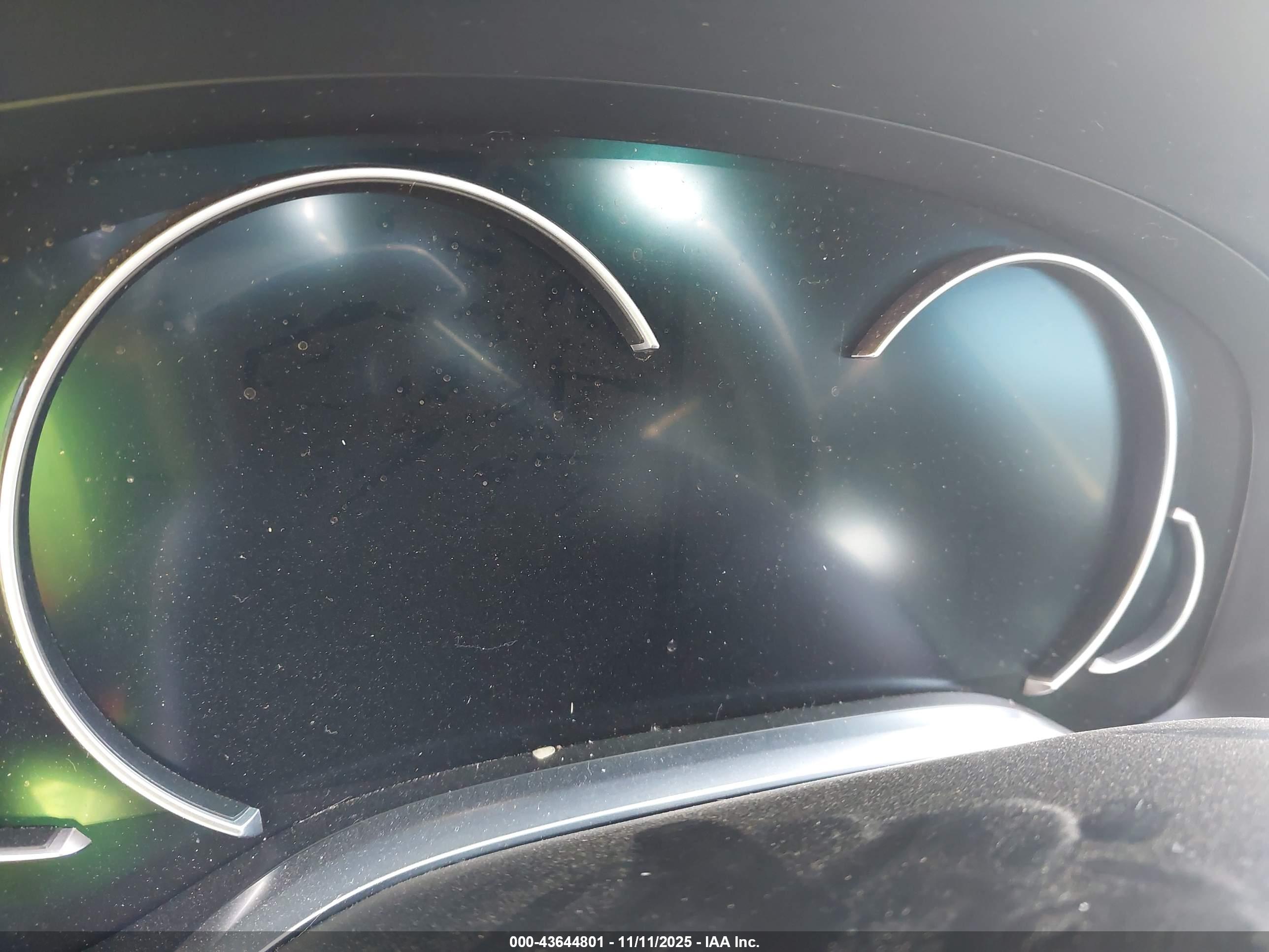 BMW 740I image 7