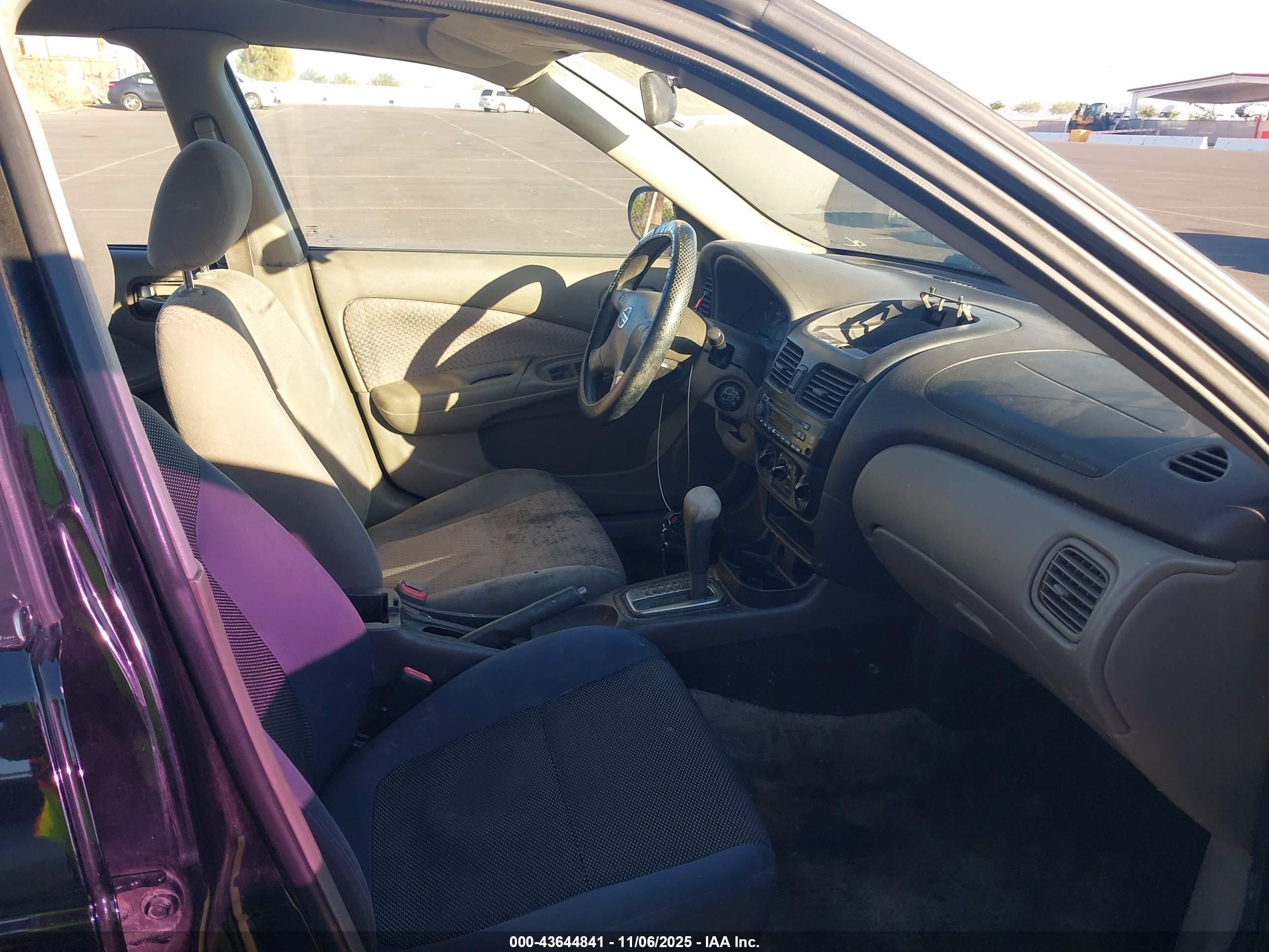 NISSAN SENTRA image 5
