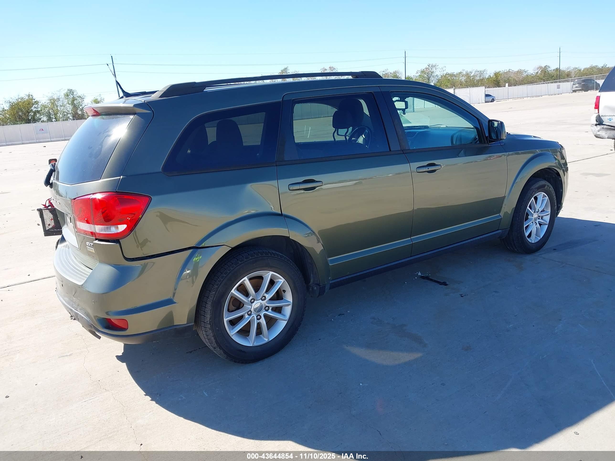 DODGE JOURNEY image 4
