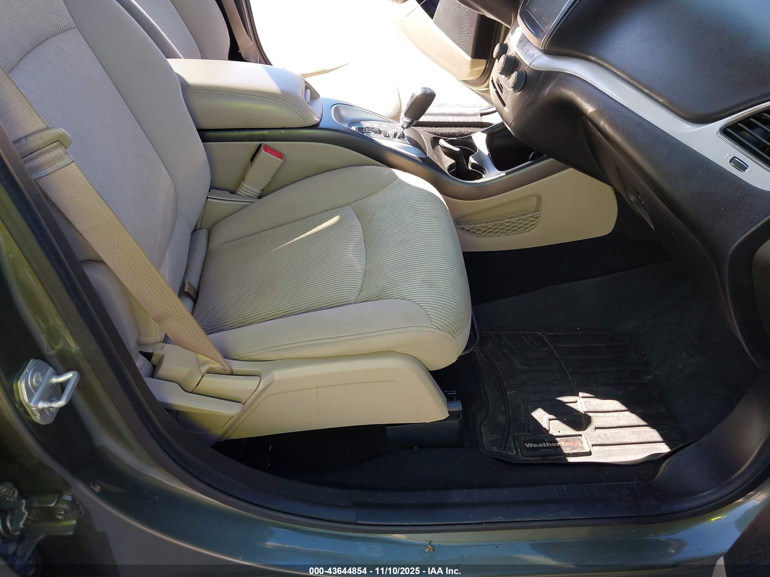 DODGE JOURNEY image 5