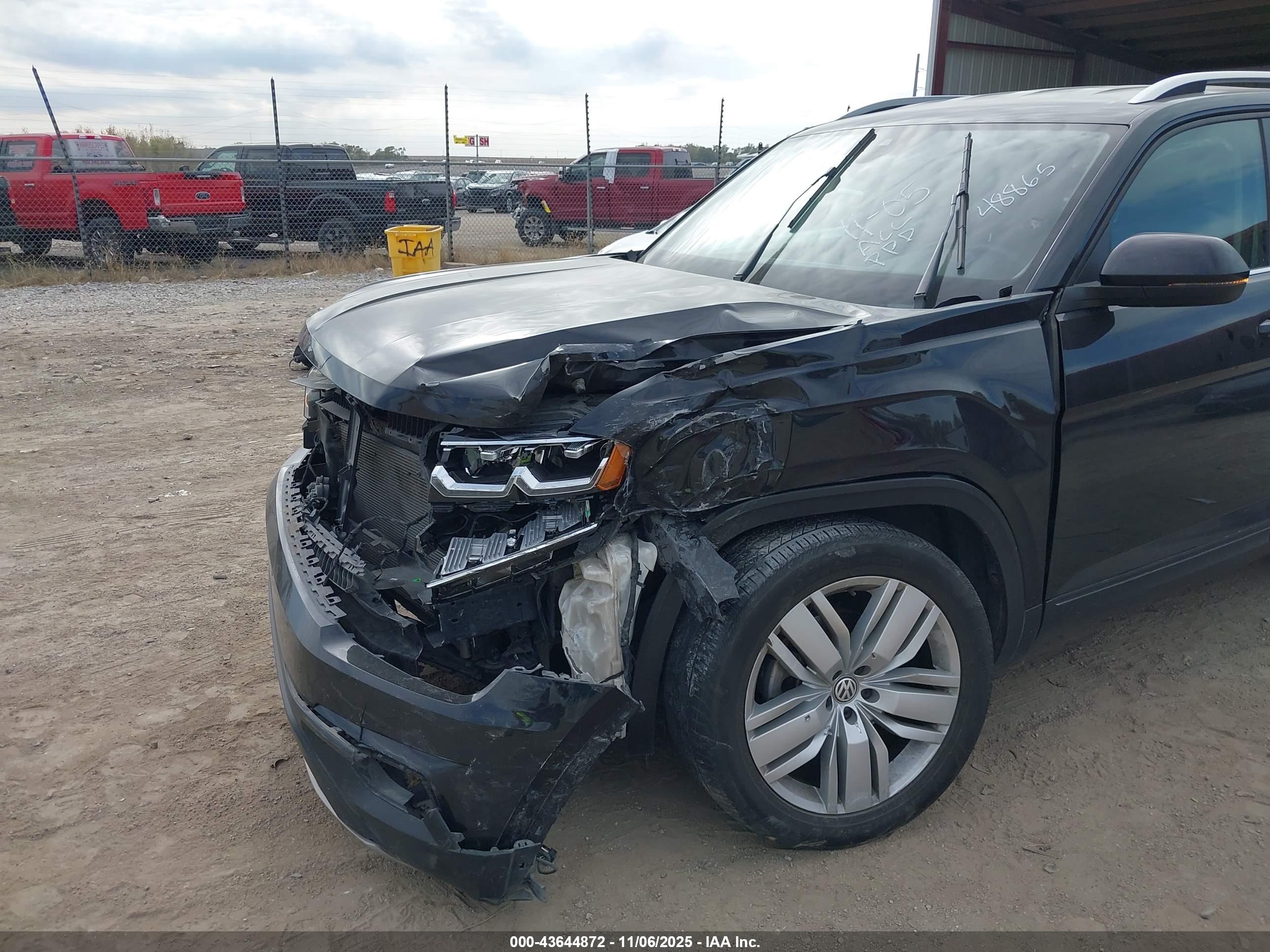 VOLKSWAGEN ATLAS image 6
