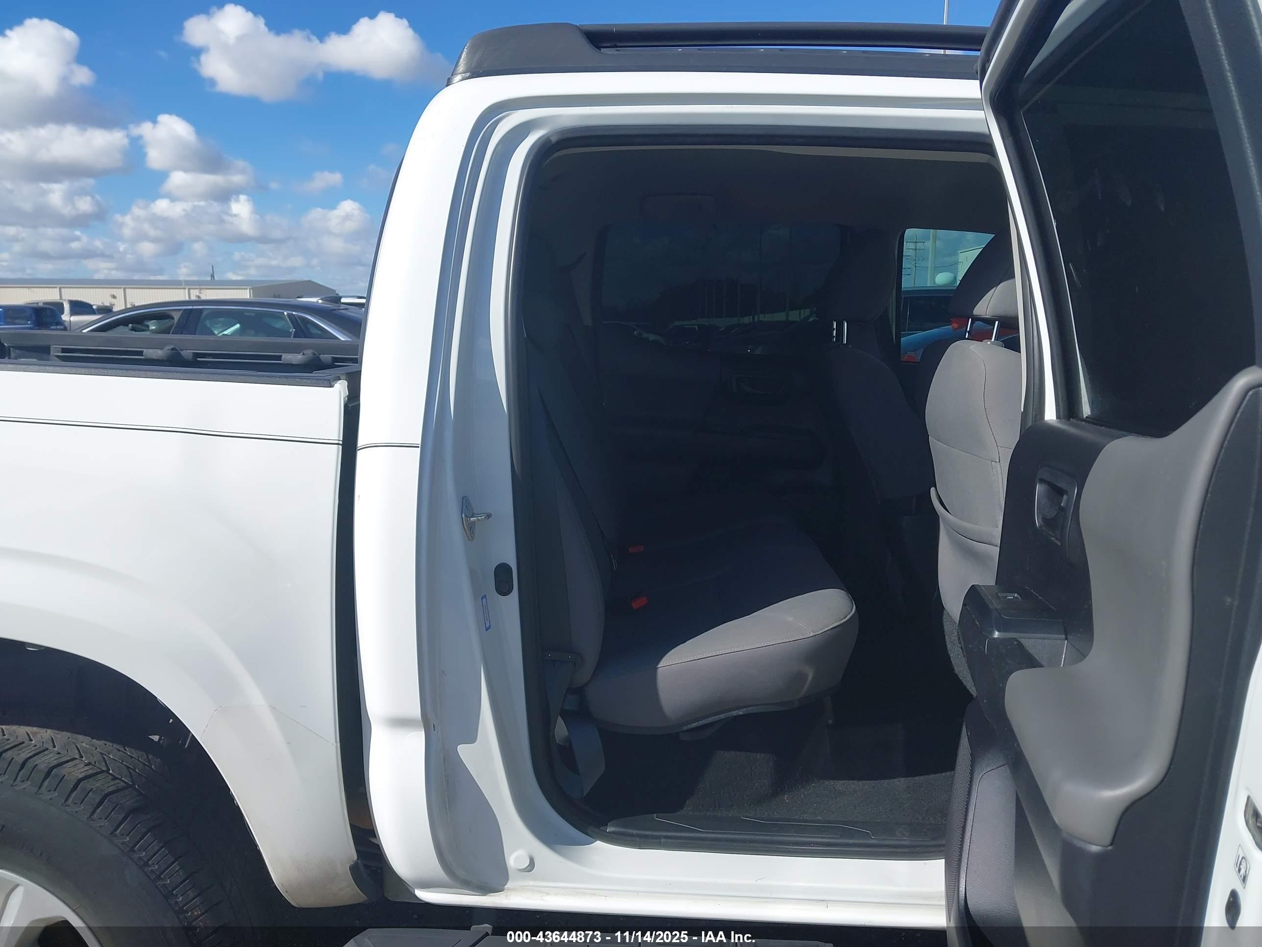TOYOTA TACOMA image 8