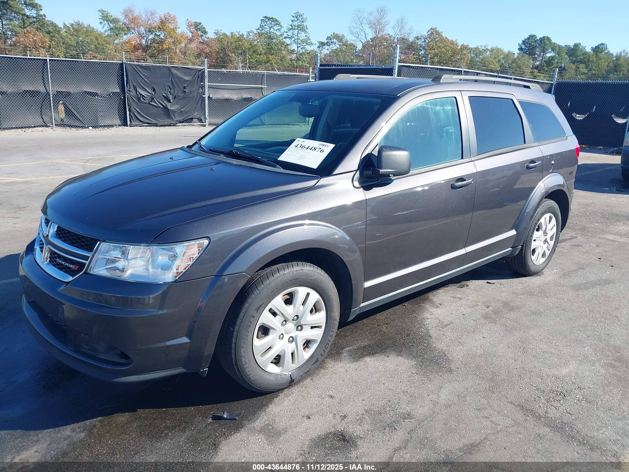 DODGE JOURNEY image 2
