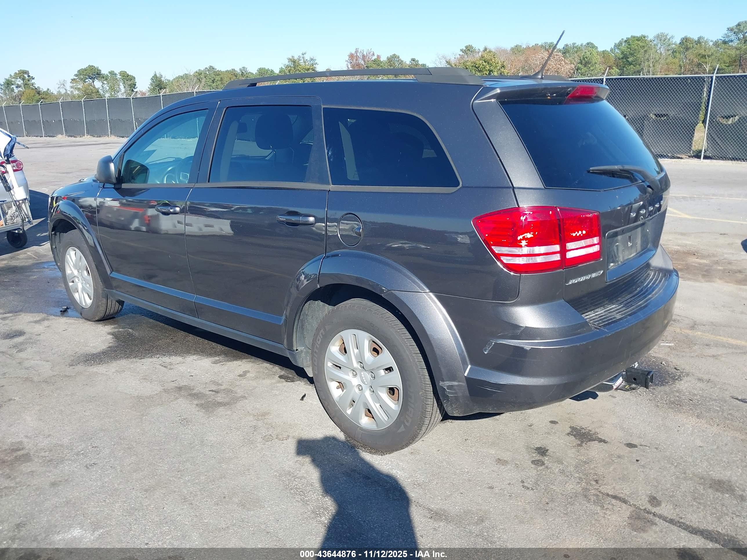 DODGE JOURNEY image 3