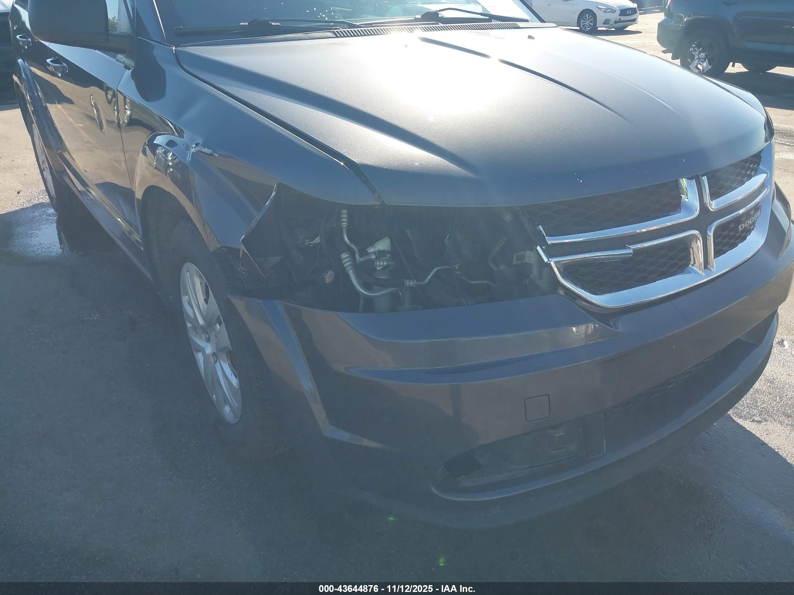 DODGE JOURNEY image 6