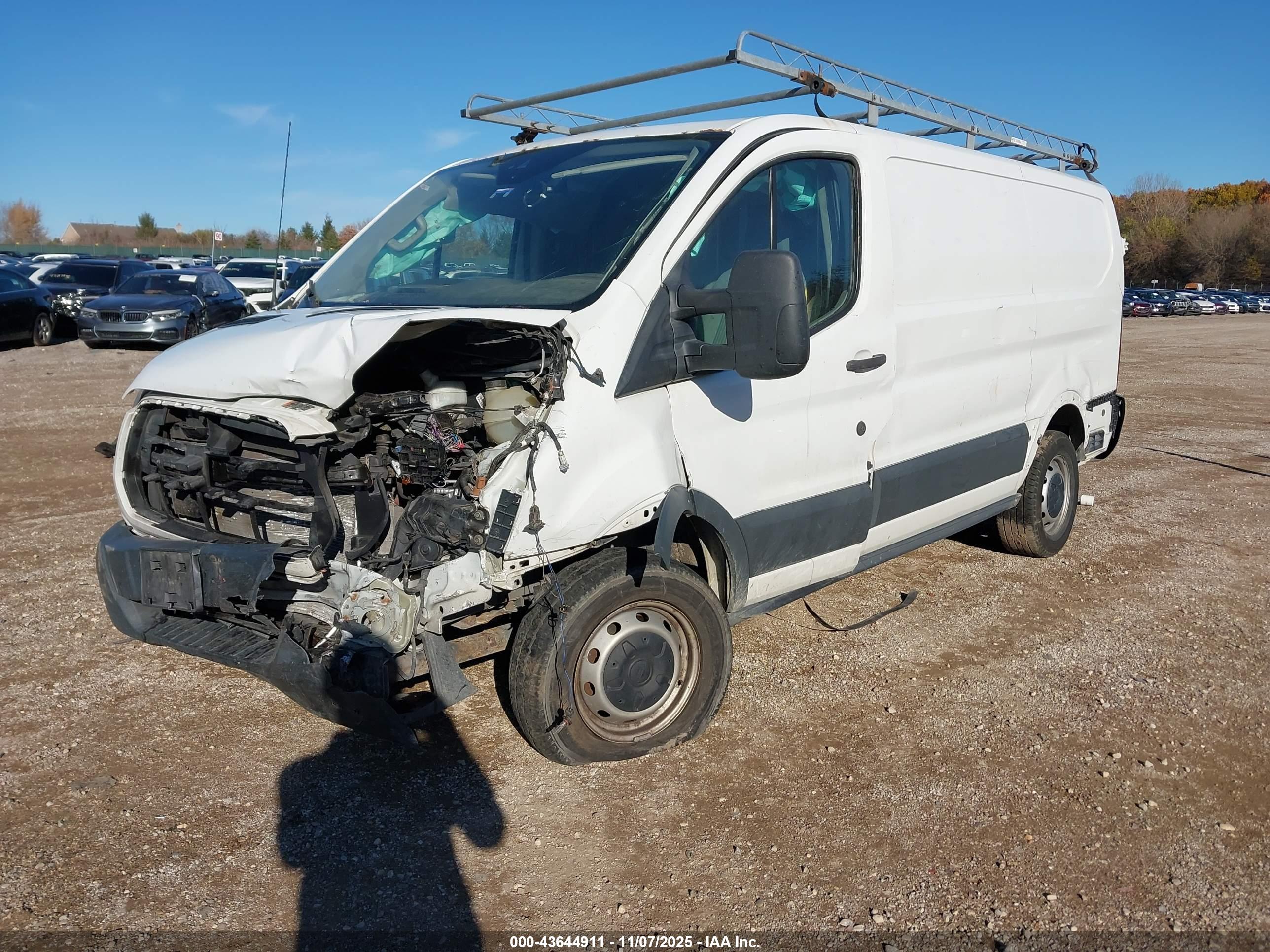 FORD TRANSIT-250 image 2