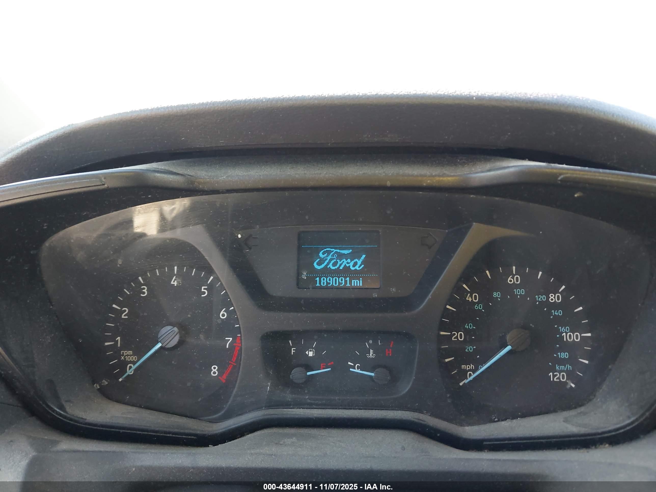 FORD TRANSIT-250 image 7