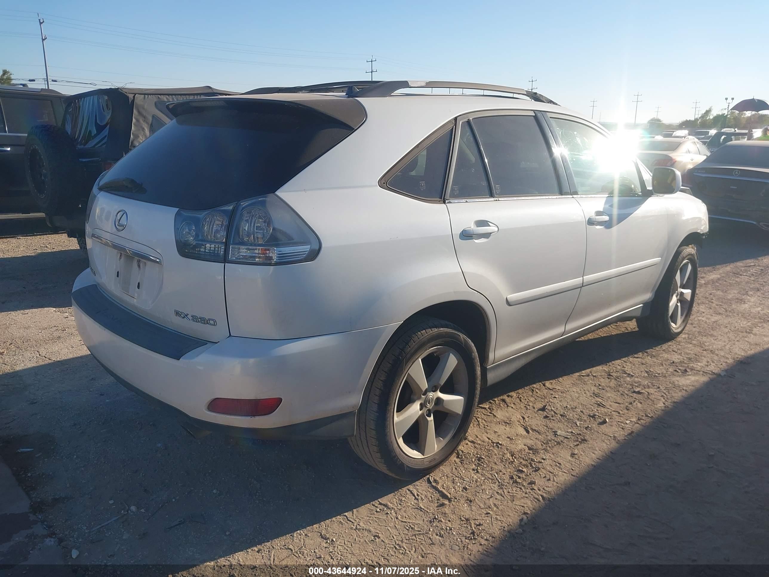 LEXUS RX image 4